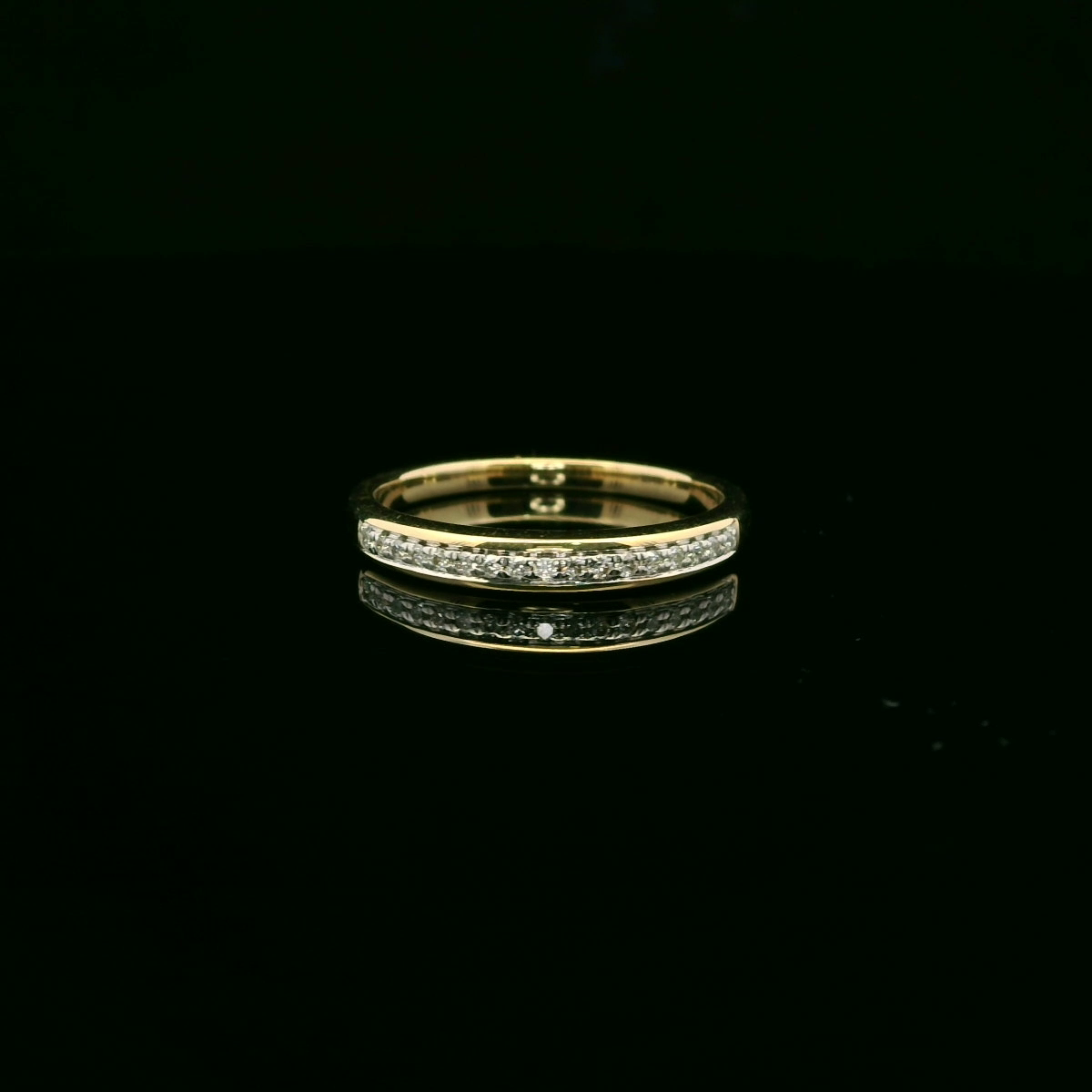 CHURUMBELA DE ORO CON DIAMANTES