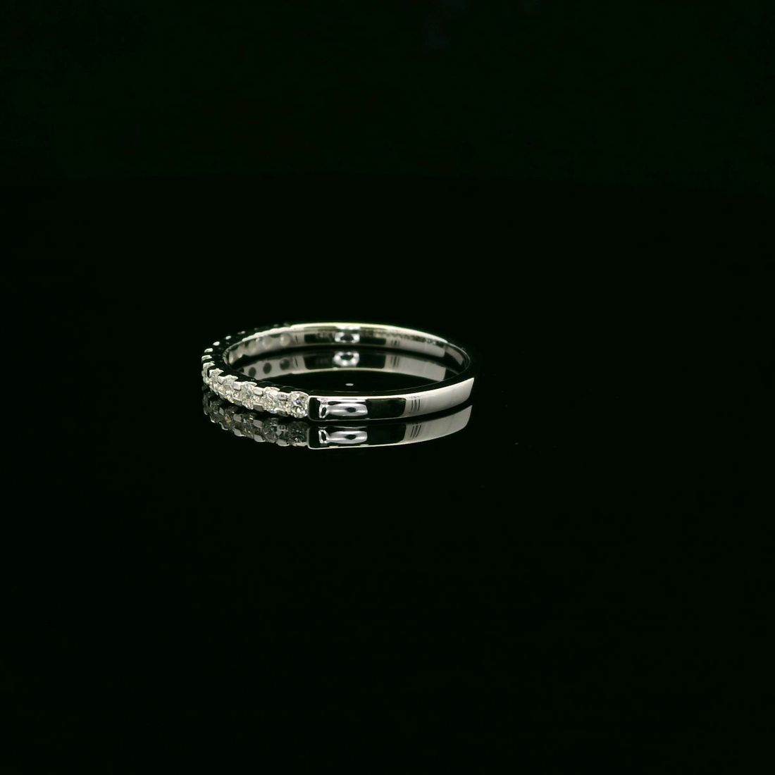 CHURUMBELA DE ORO CON DIAMANTES