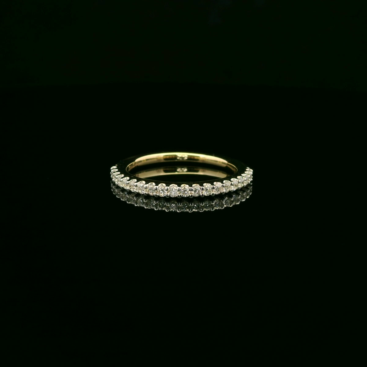 CHURUMBELA DE ORO CON DIAMANTES