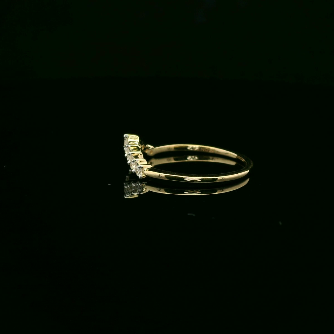 ANILLO DE ORO CON DIAMANTES
