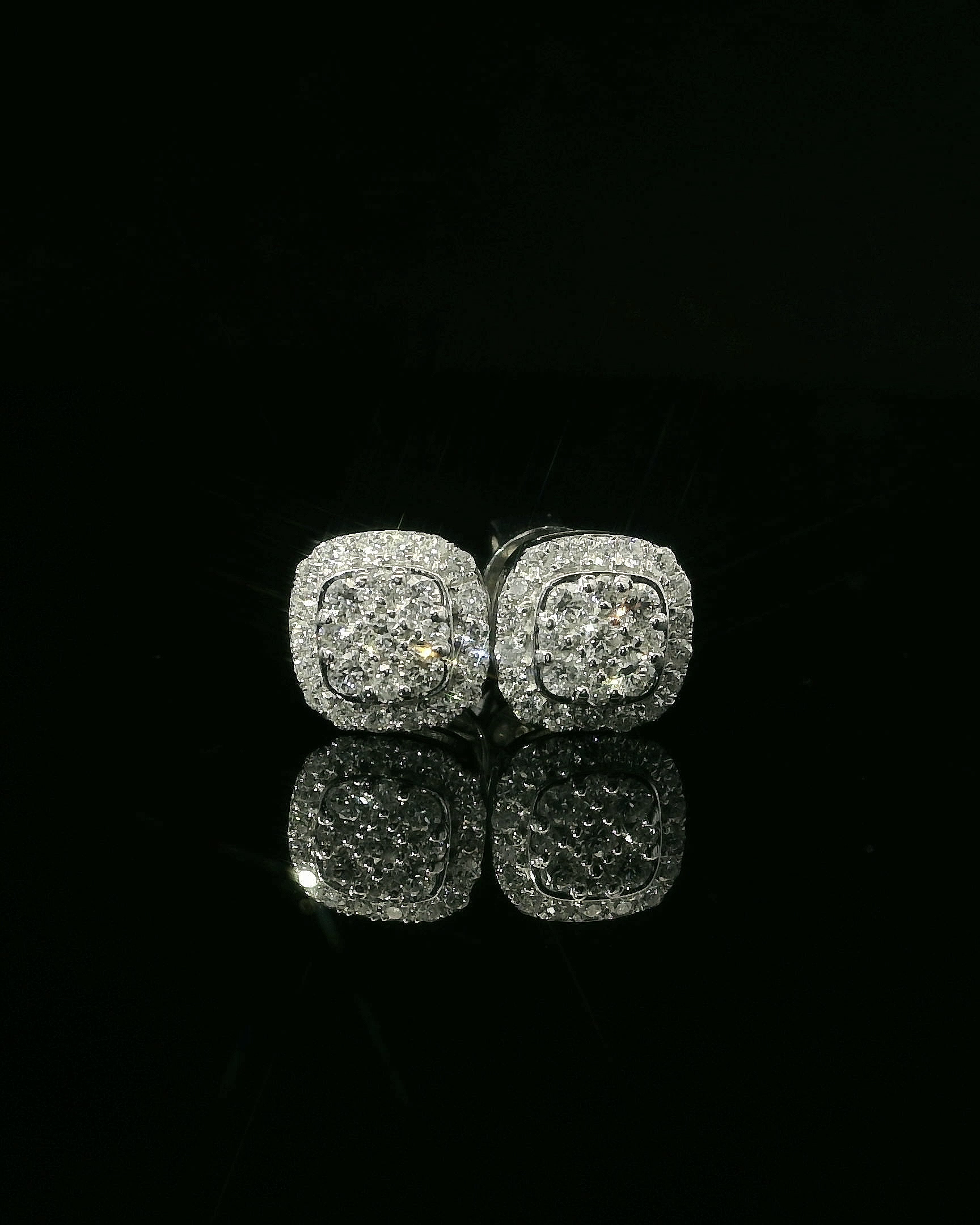 ARETES DE ORO CON DIAMANTES