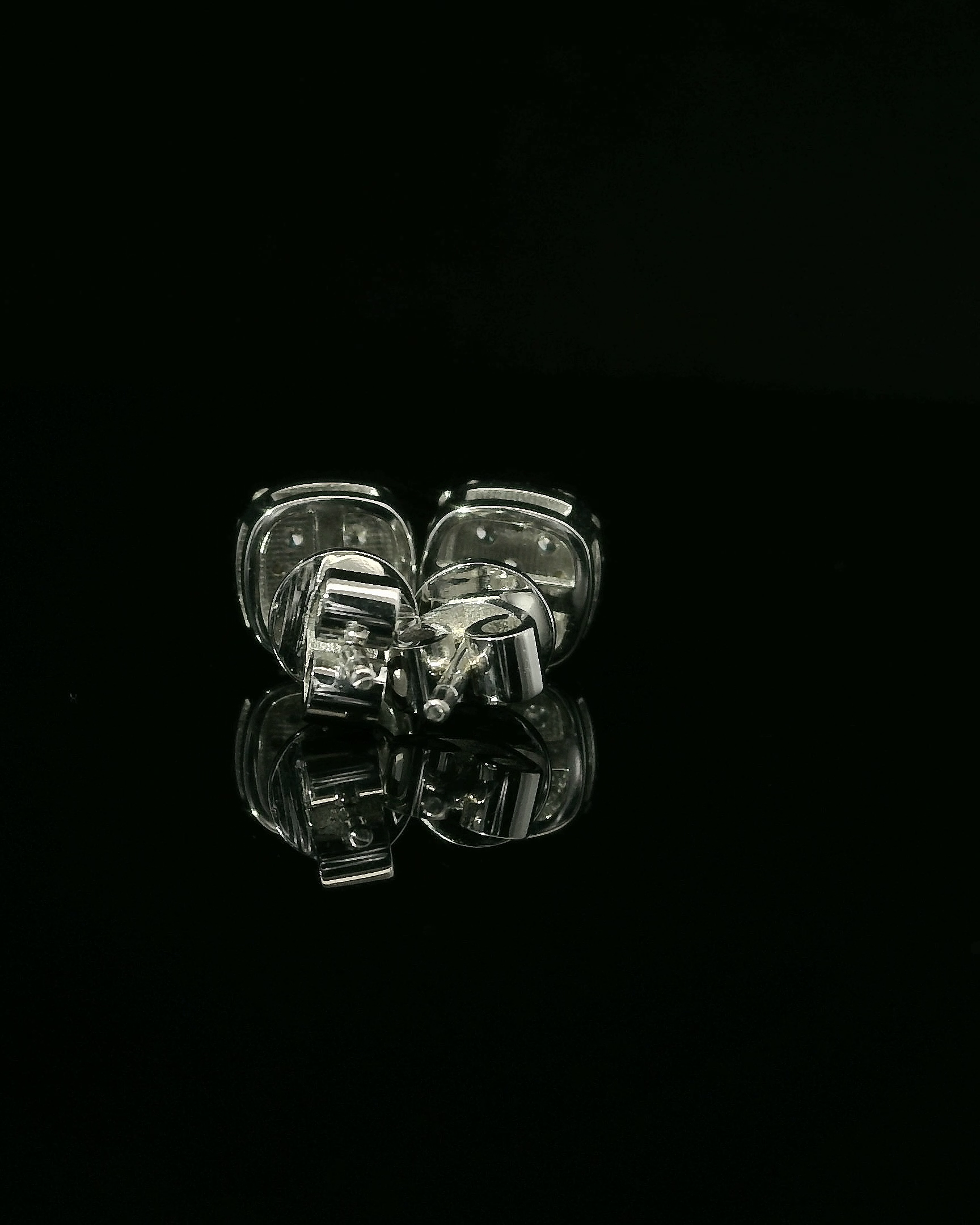 ARETES DE ORO CON DIAMANTES