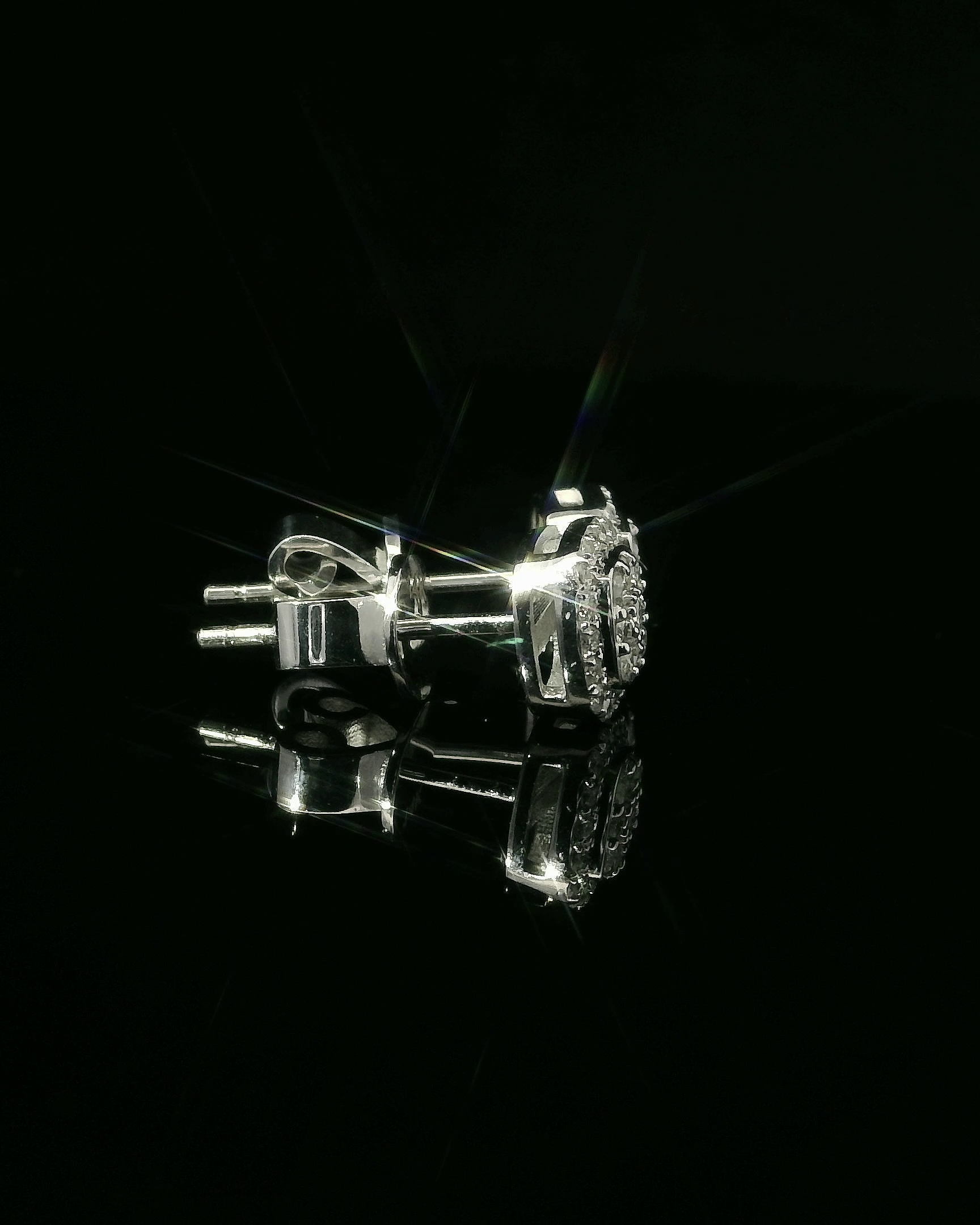 ARETES DE ORO CON DIAMANTES