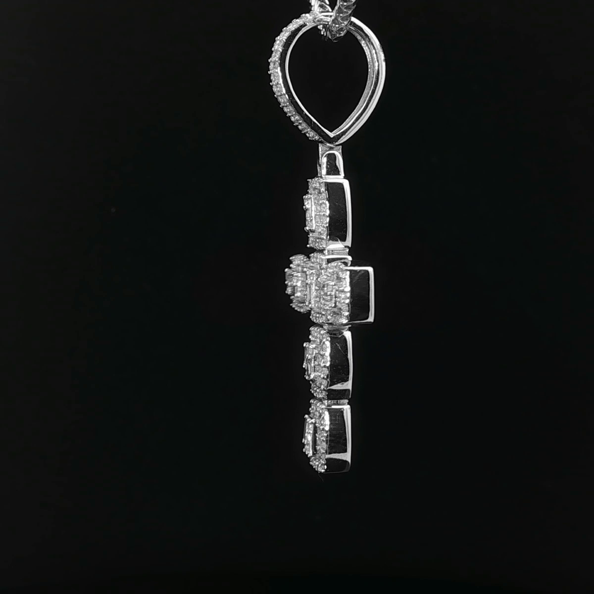 CRUZ DE ORO CON DIAMANTES