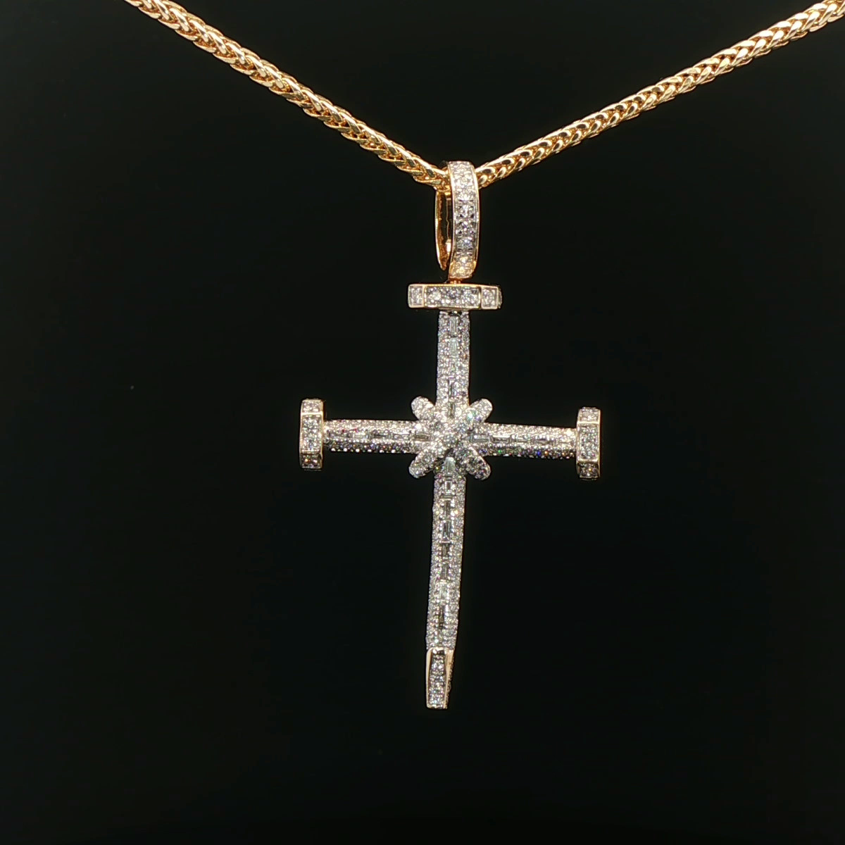 CRUZ DE ORO CON DIAMANTES