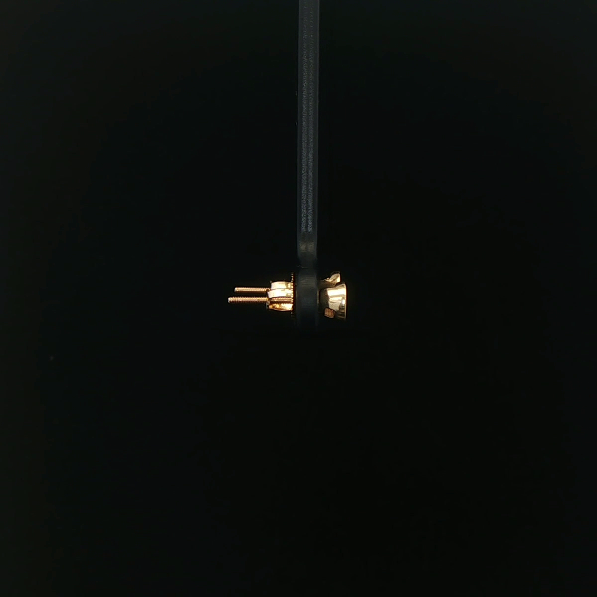 ARETES DE ORO 14KN CON DIAMANTES