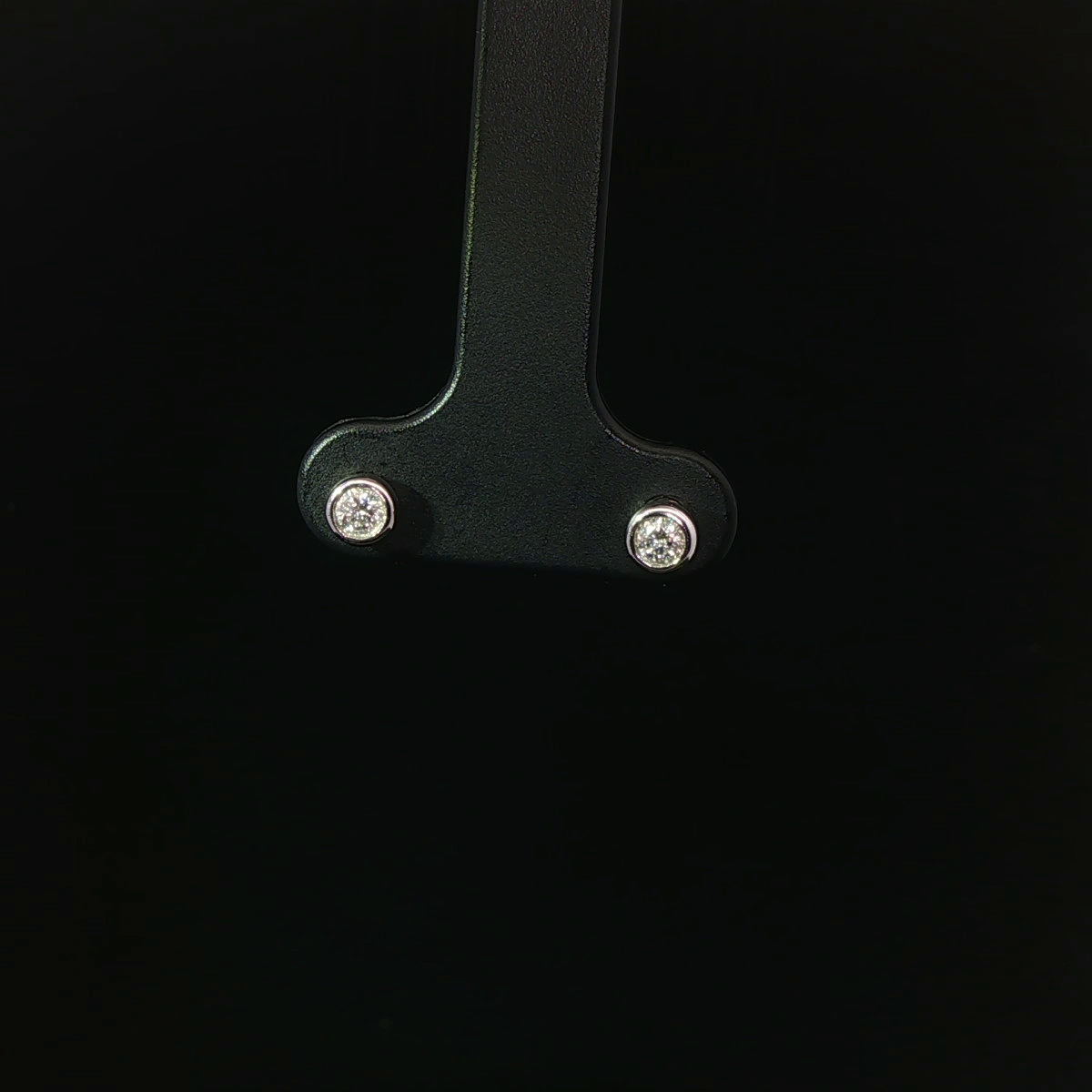 ARETES DE ORO BLANCO 14K CON DIAMANTES