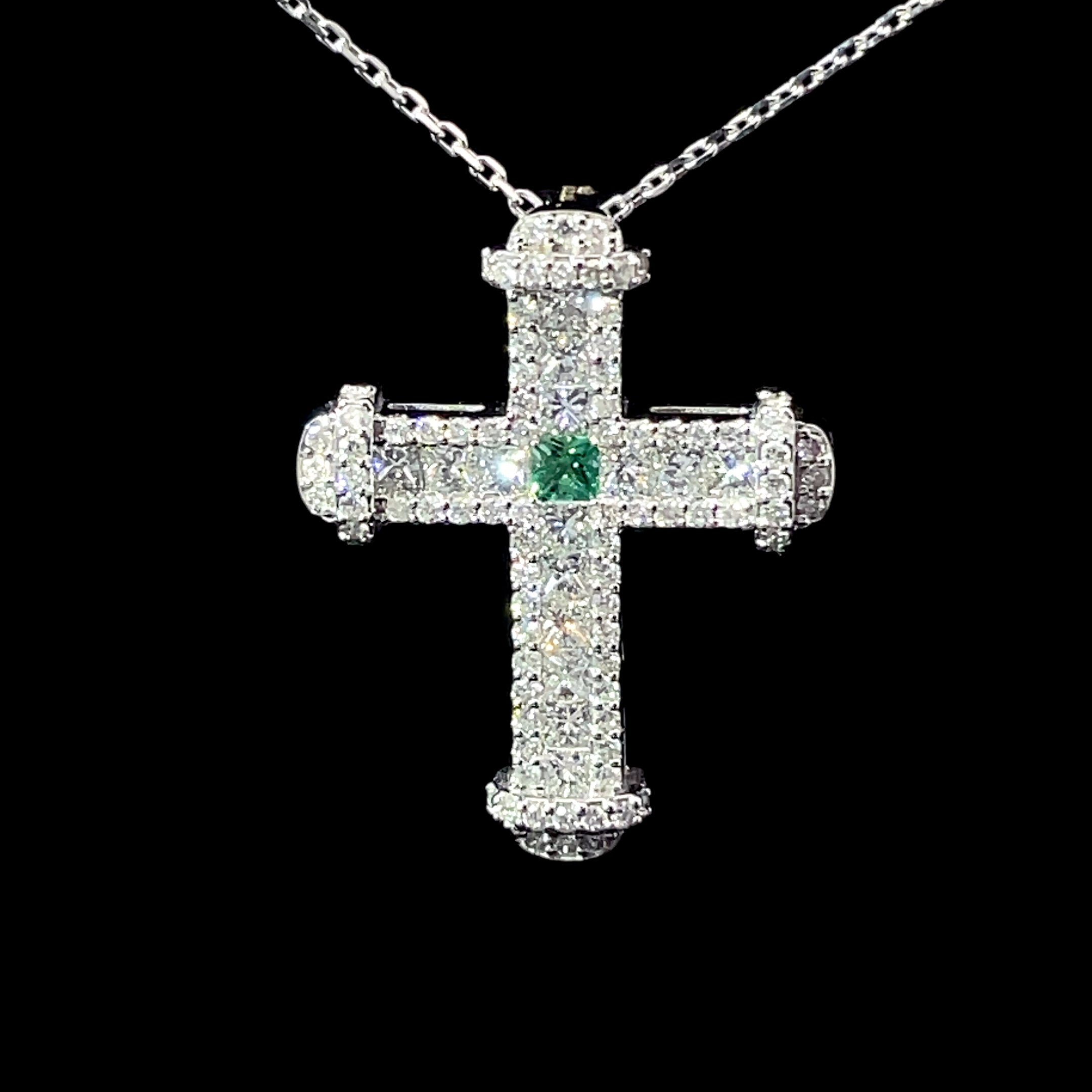 CRUZ DE ORO CON DIAMANTES Y ESMERALDA