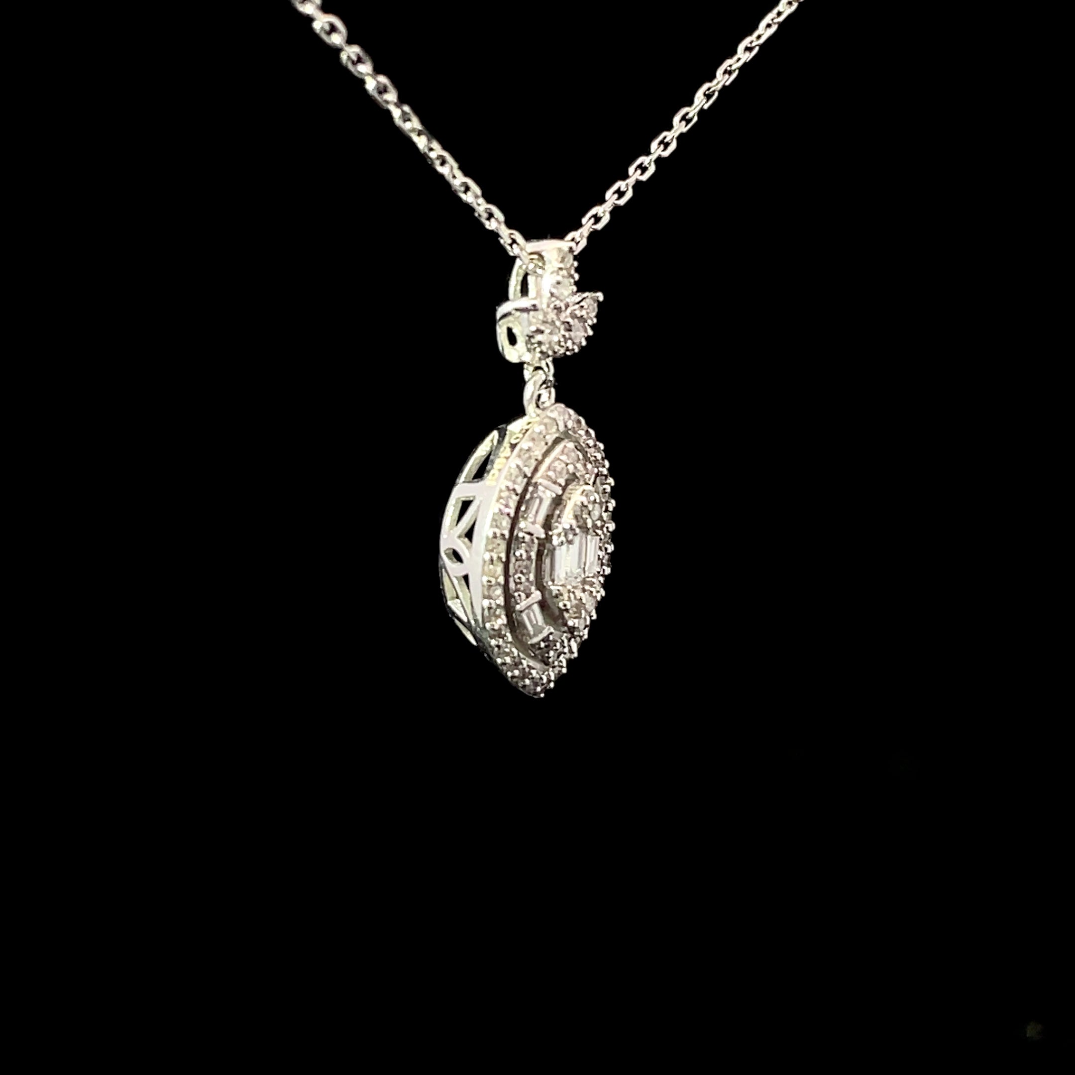 COLLAR DE ORO CON DIAMANTES