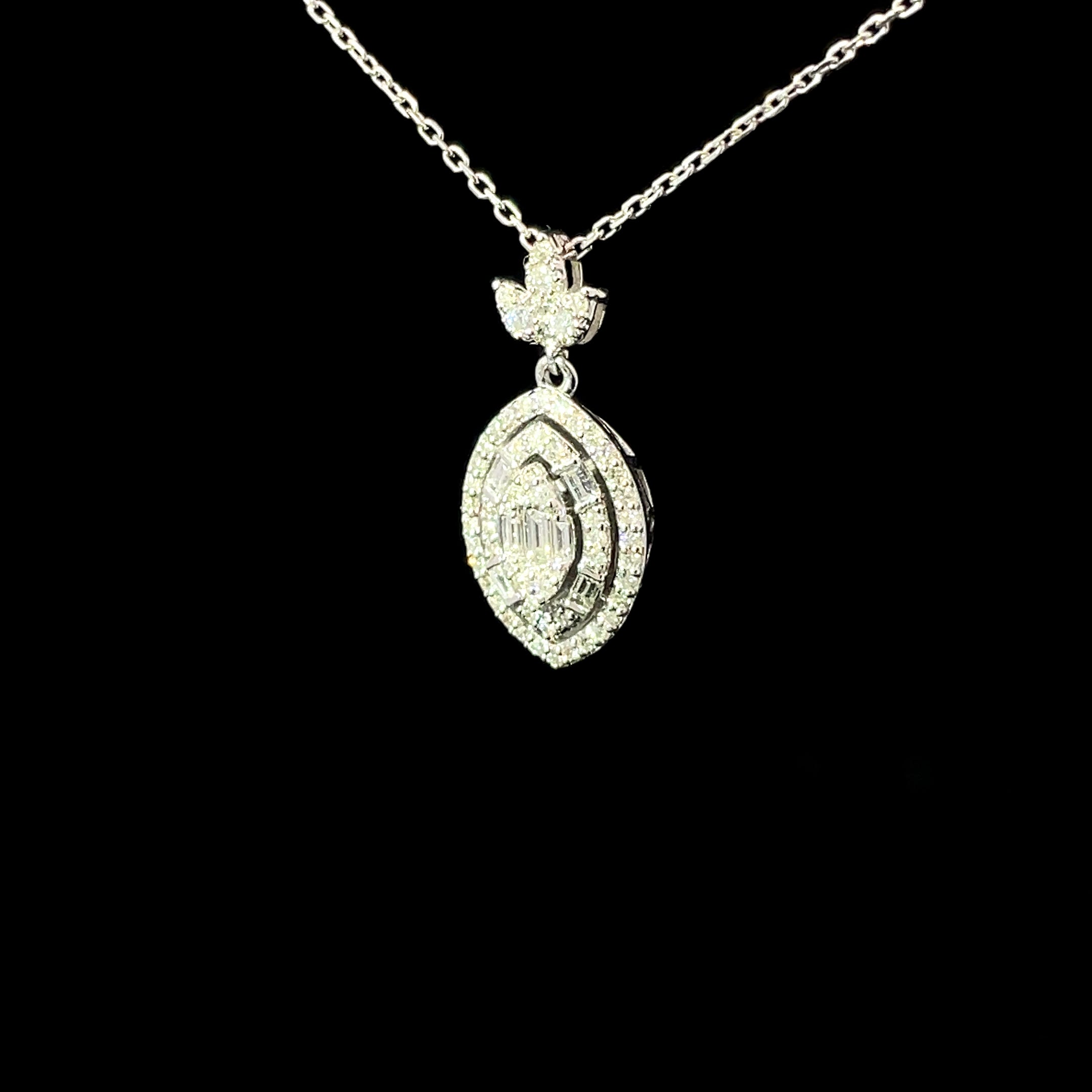 COLLAR DE ORO CON DIAMANTES