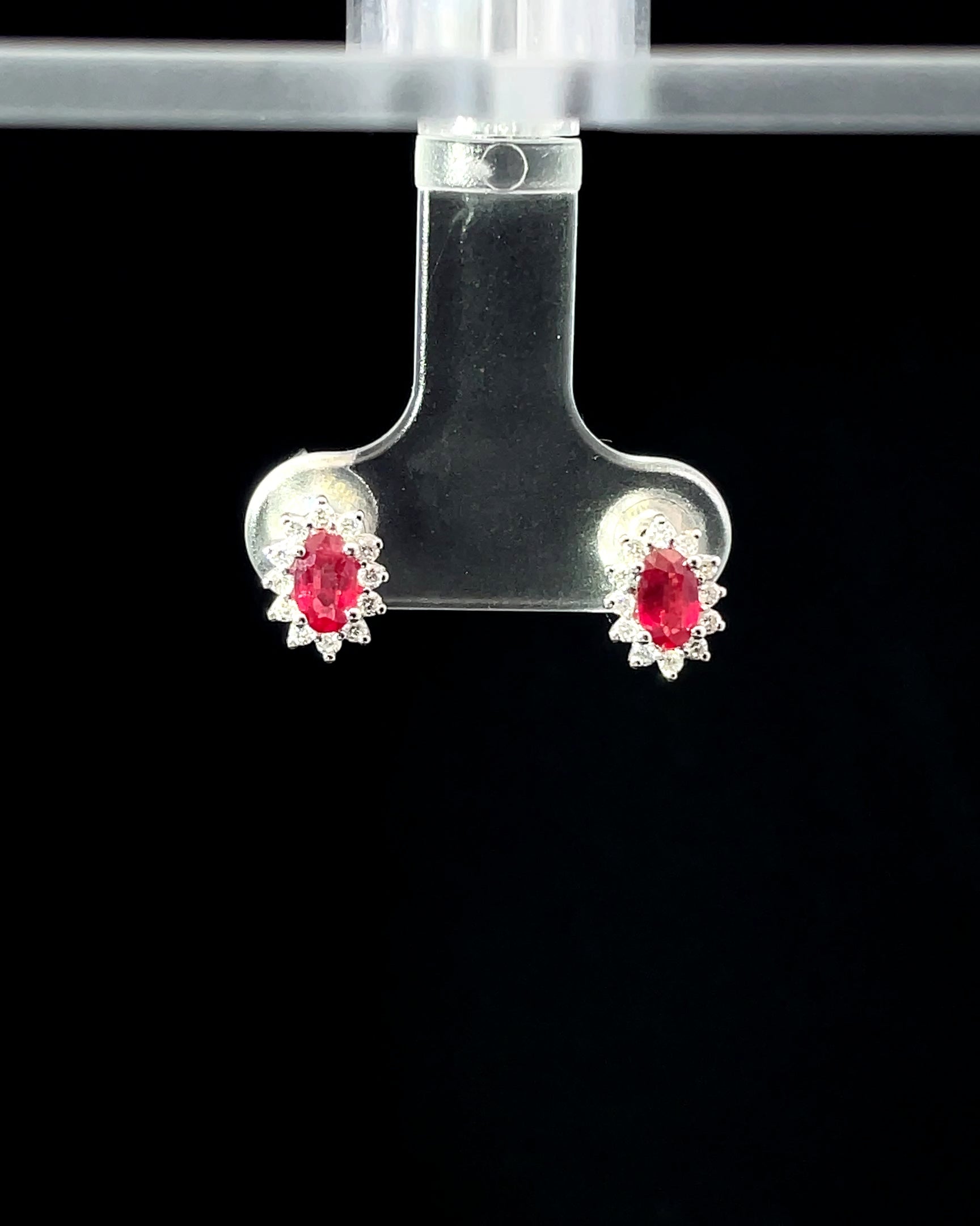 ARETES DE ORO CON RUBI Y DIAMANTES N