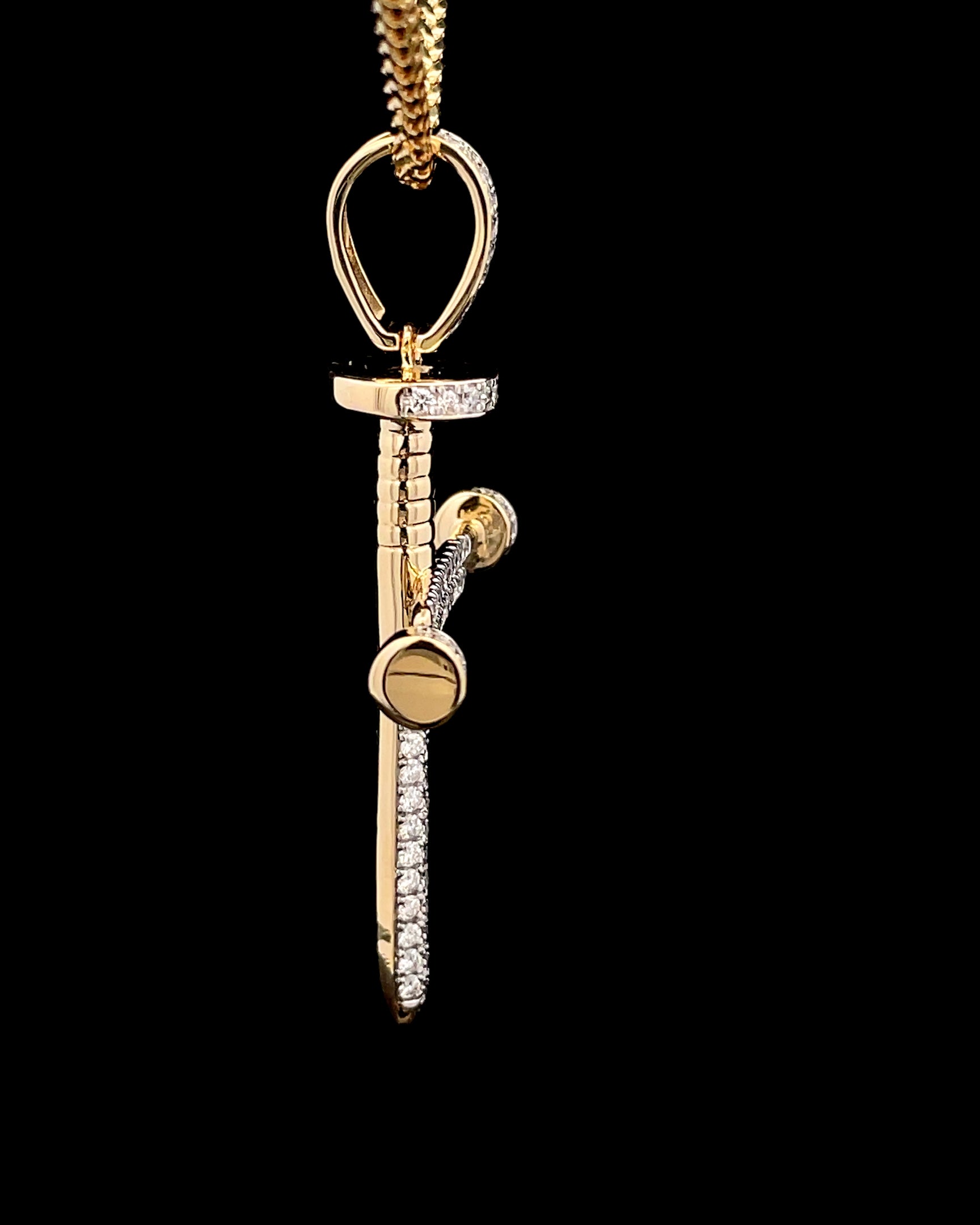 CRUZ DE ORO CON DIAMANTES