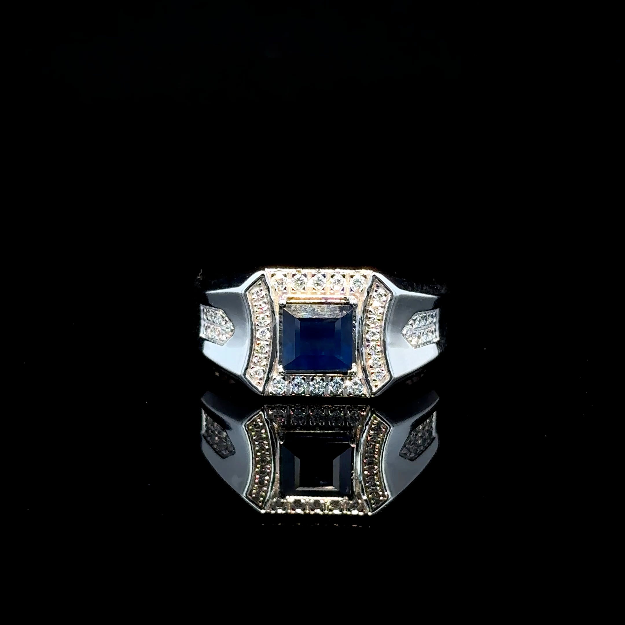 ANILLO DE ORO CON DIAMANTE Y ZAFIRO