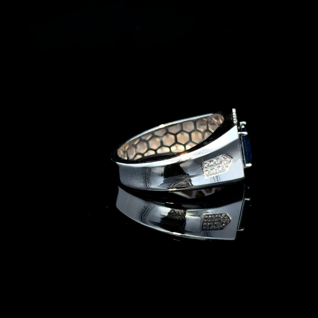 ANILLO DE ORO CON DIAMANTE Y ZAFIRO