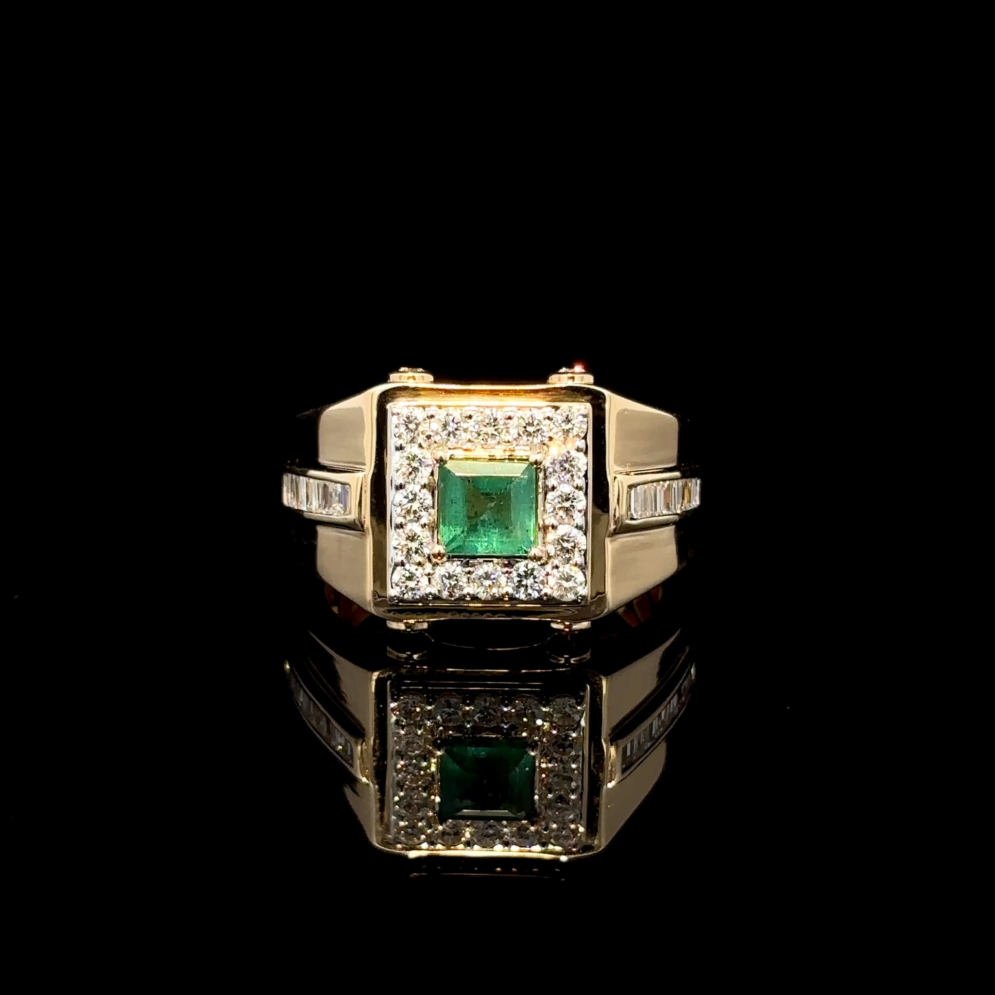 ANILLO DE ORO CON DIAMANTE Y ESMERALDA