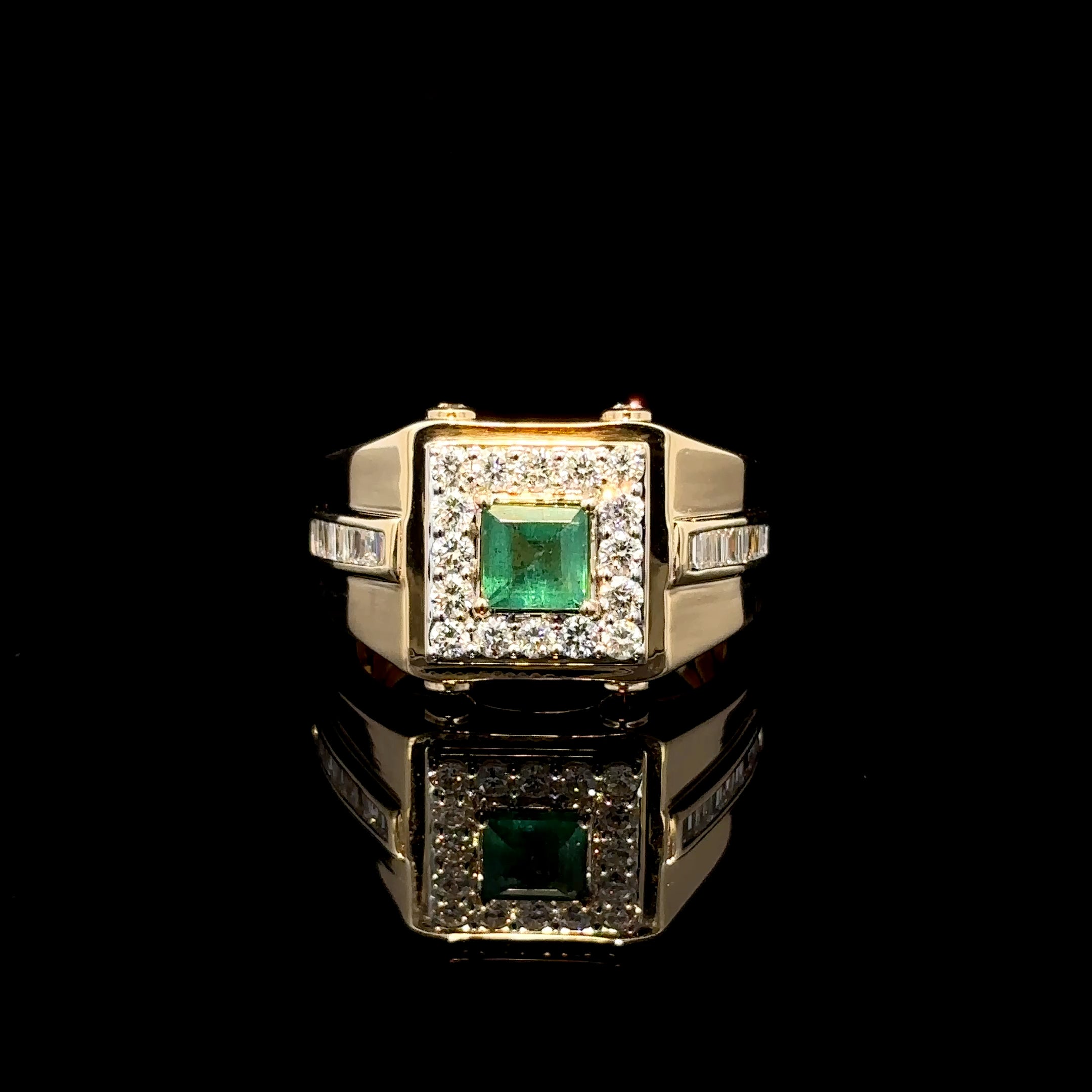ANILLO DE ORO CON DIAMANTE Y ESMERALDA