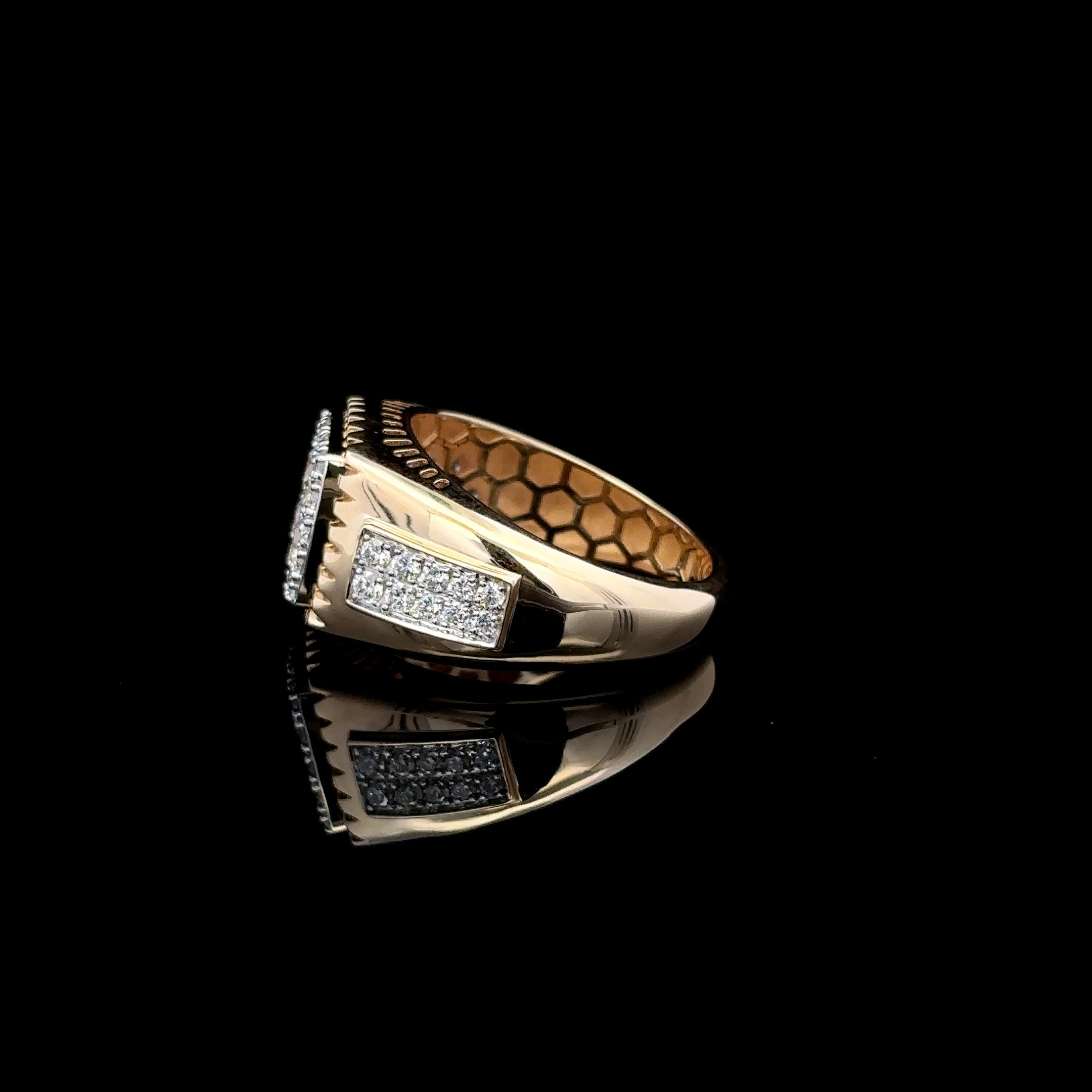 ANILLO DE ORO CON DIAMANTES