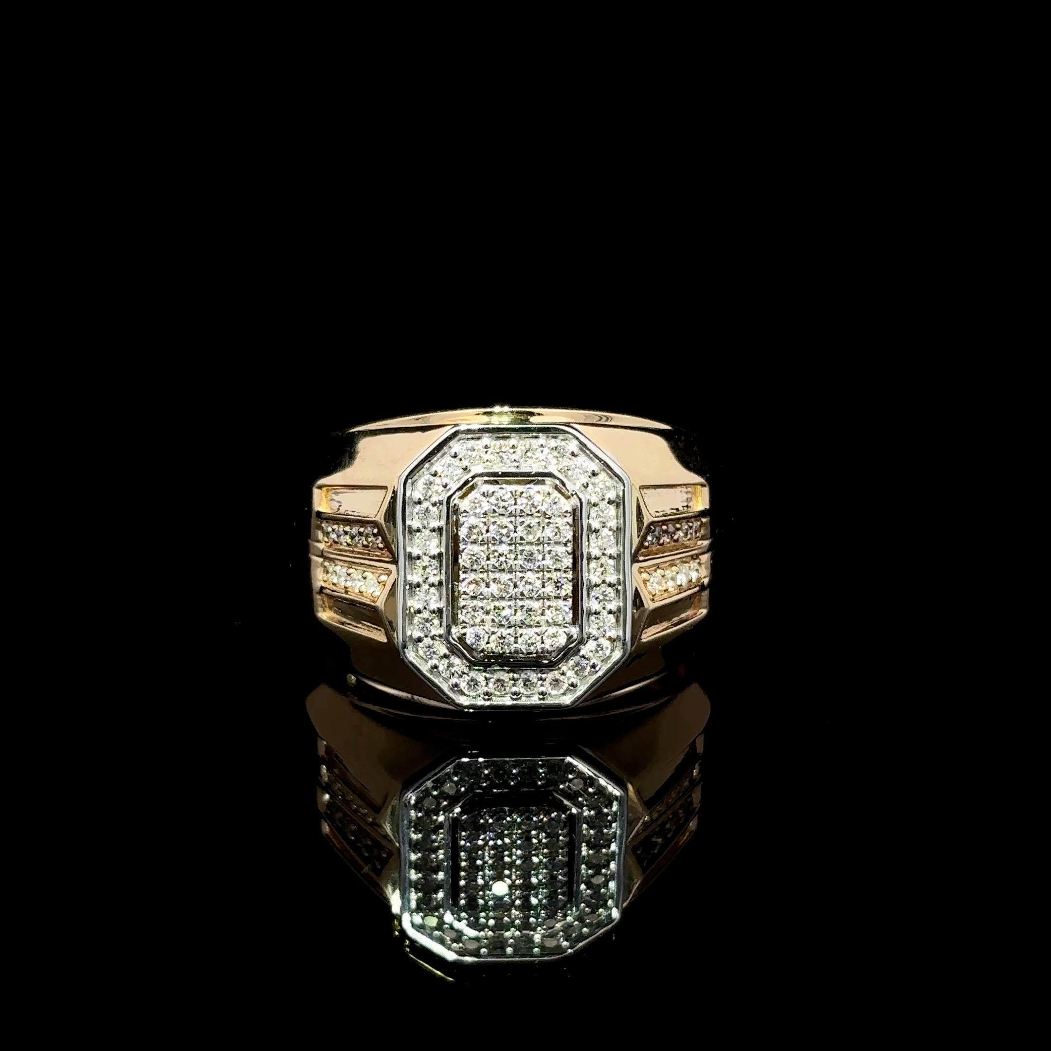 ANILLO DE ORO CON DIAMANTE