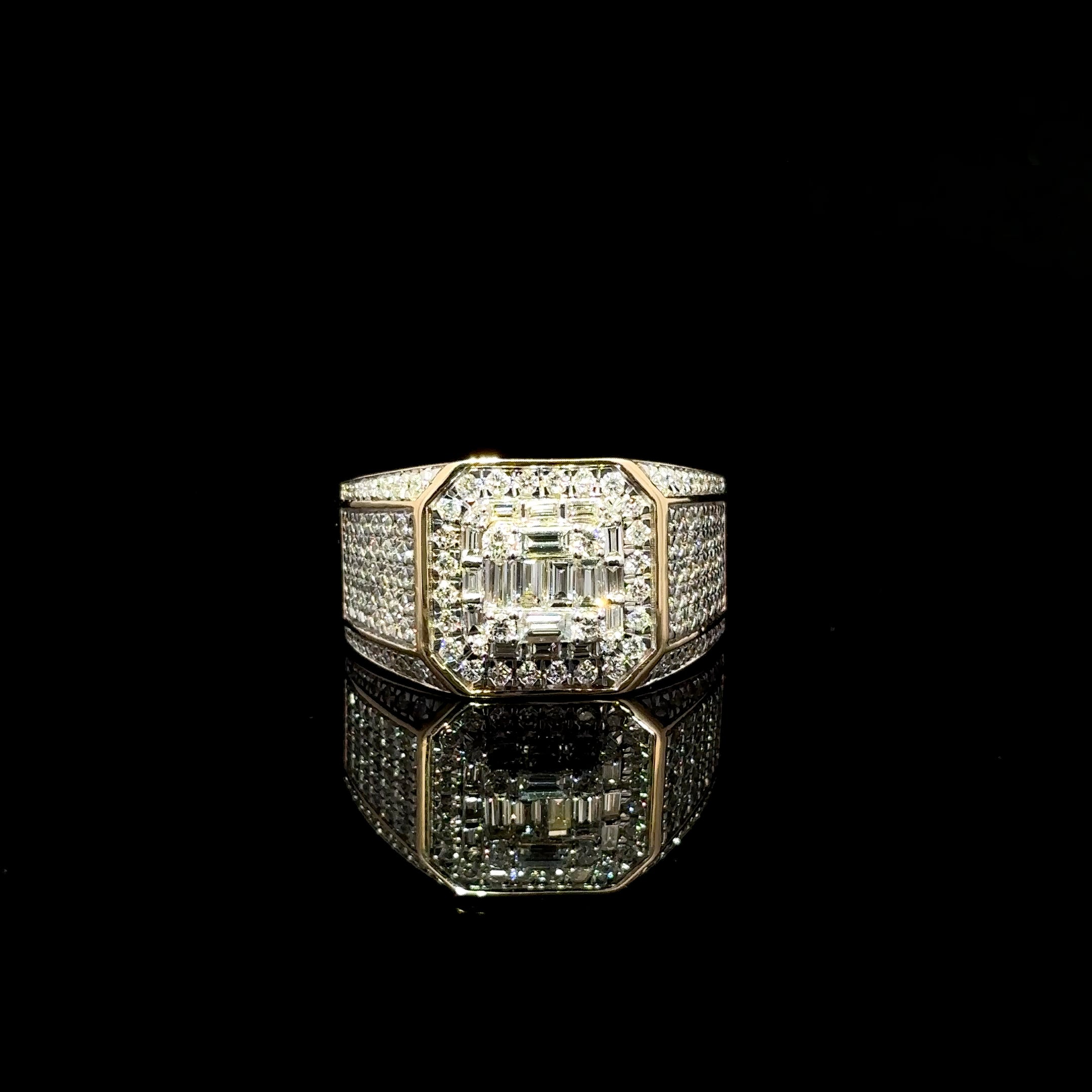 ANILLO DE ORO CON DIAMANTE