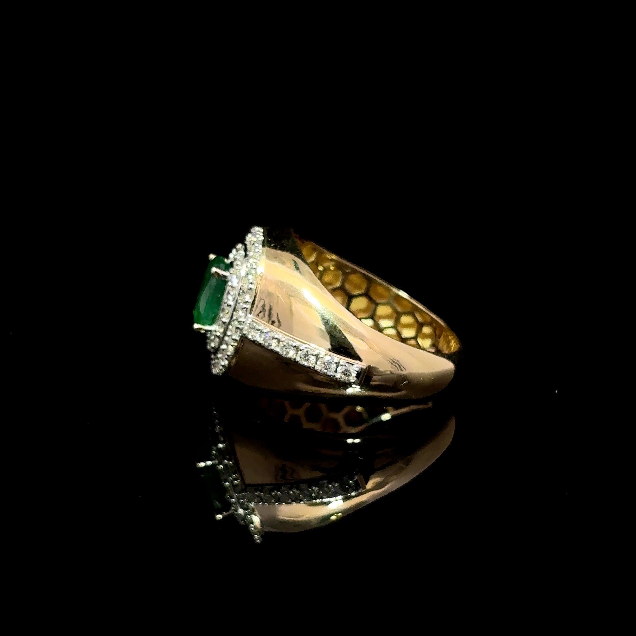 ANILLO DE ORO CON ESMERALDA Y DIAMANTE