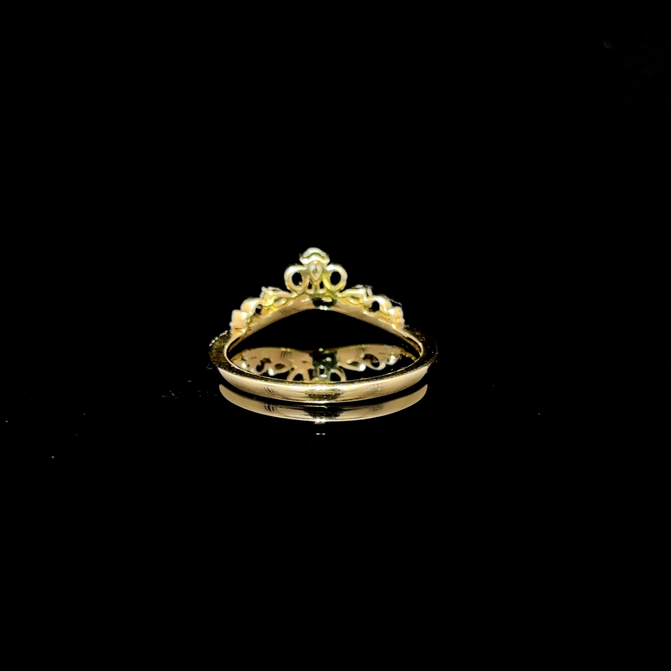 CHURUMBELA DE ORO CON DIAMANTES