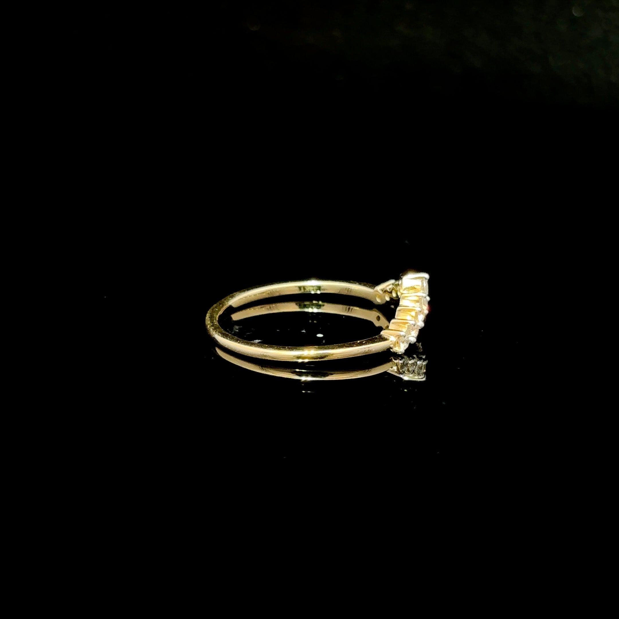 CHURUMBELA DE ORO CON DIAMANTES