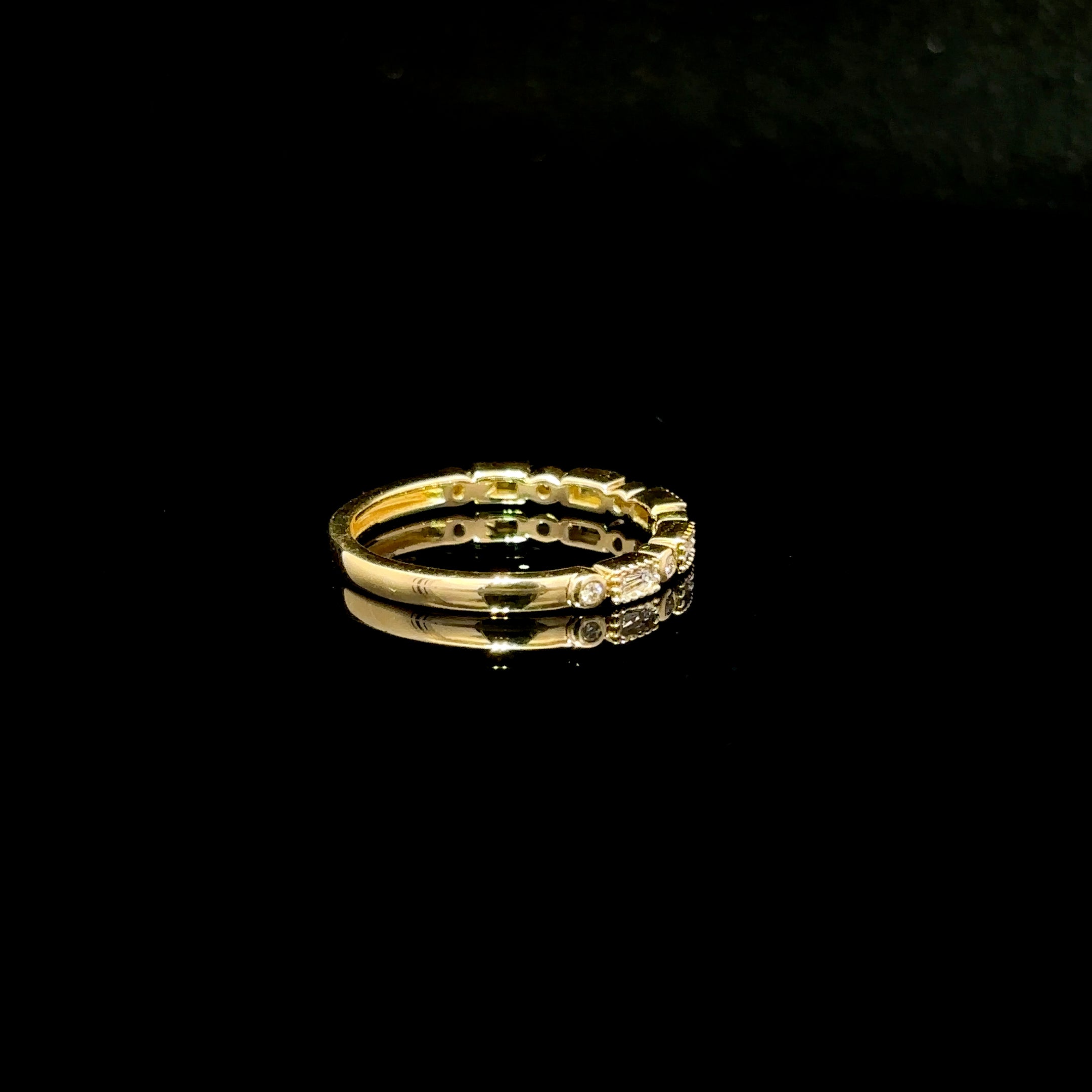 CHURUMBELA DE ORO CON DIAMANTES