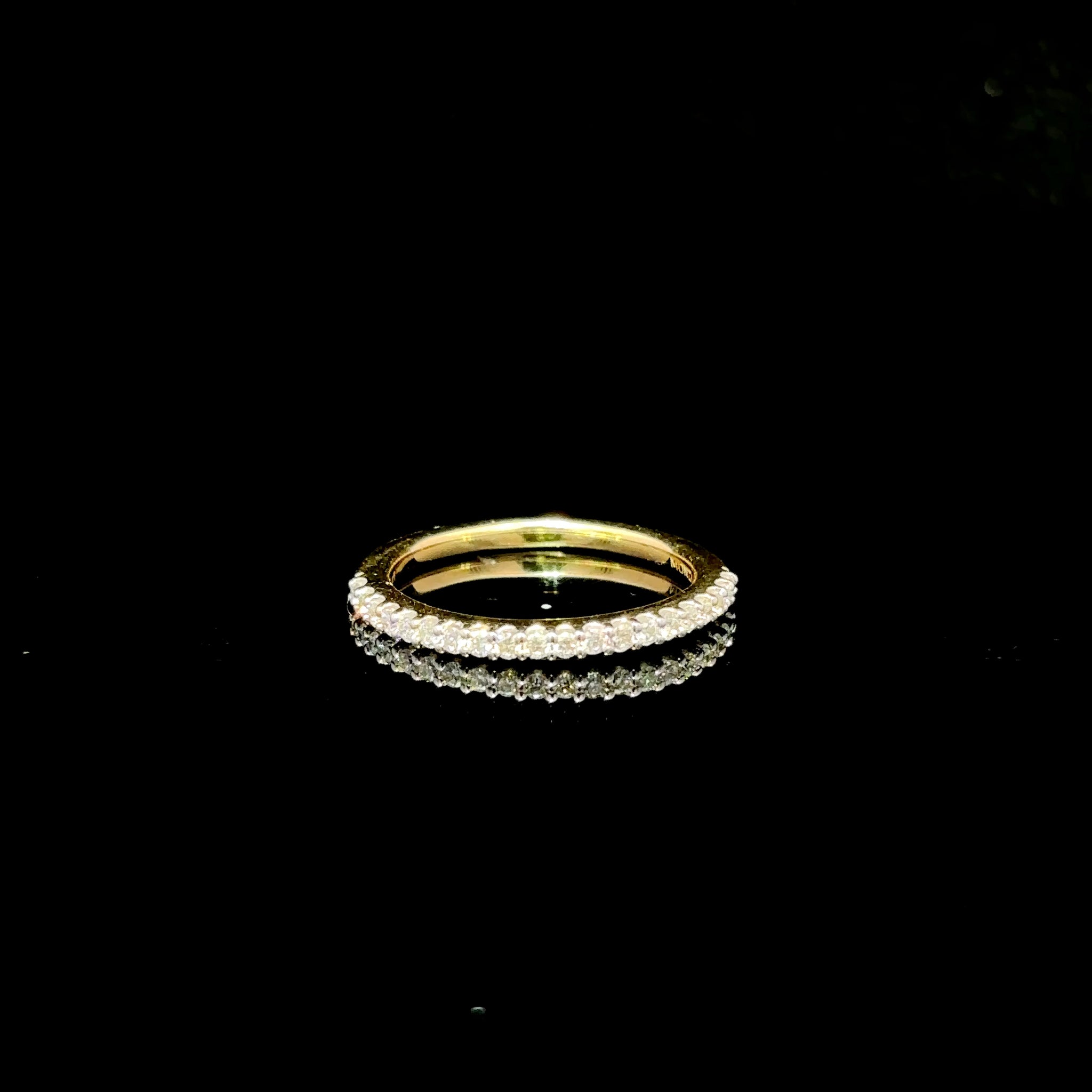 CHURUMBELA DE ORO CON DIAMANTES