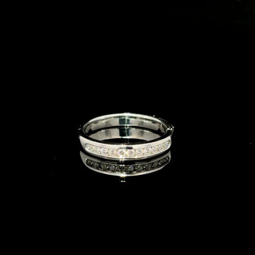 CHURUMBELA DE ORO CON DIAMANTES