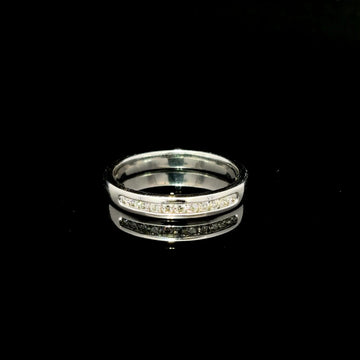 CHURUMBELA DE ORO CON DIAMANTES