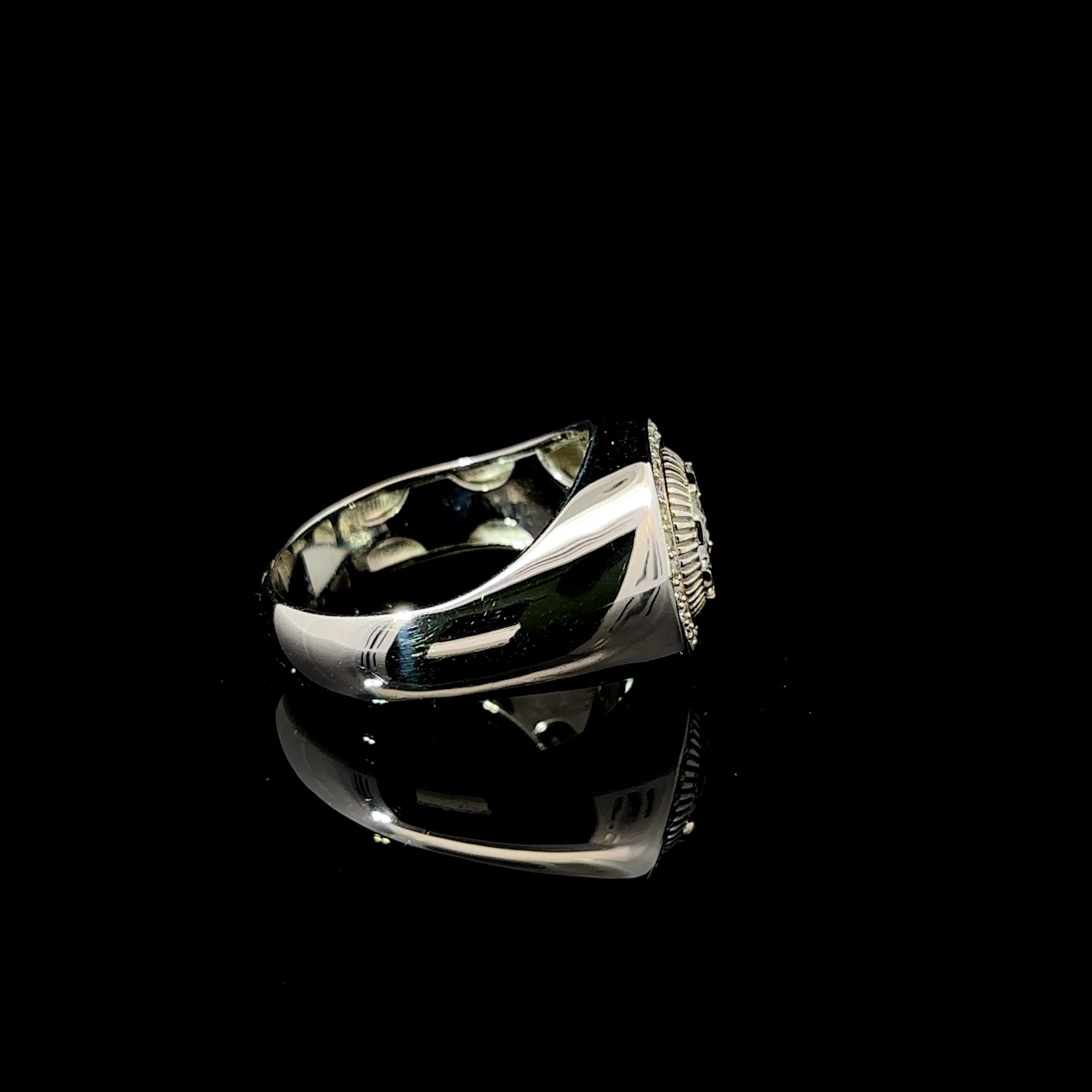 ANILLO DE ORO CON DIAMANTES