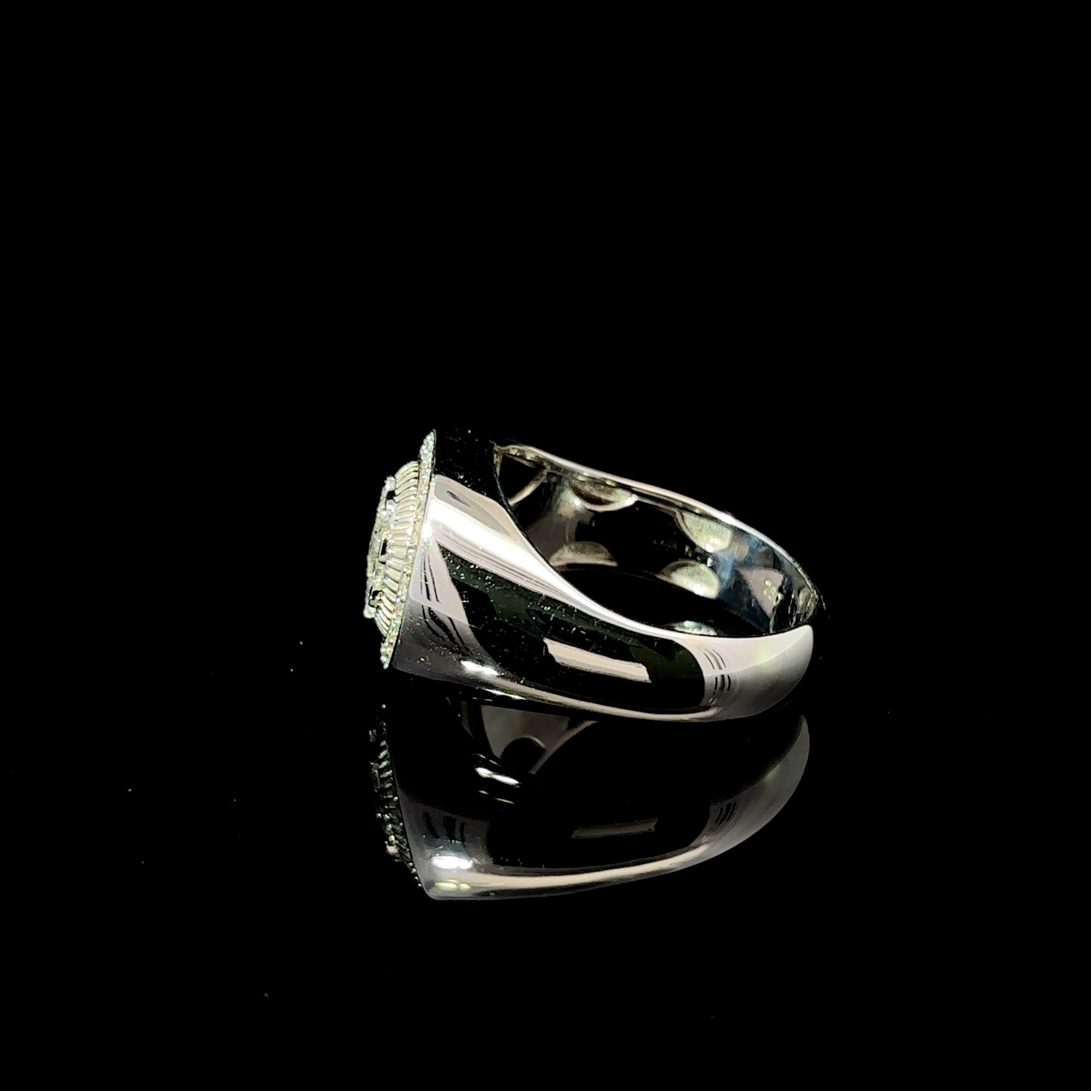 ANILLO DE ORO CON DIAMANTES