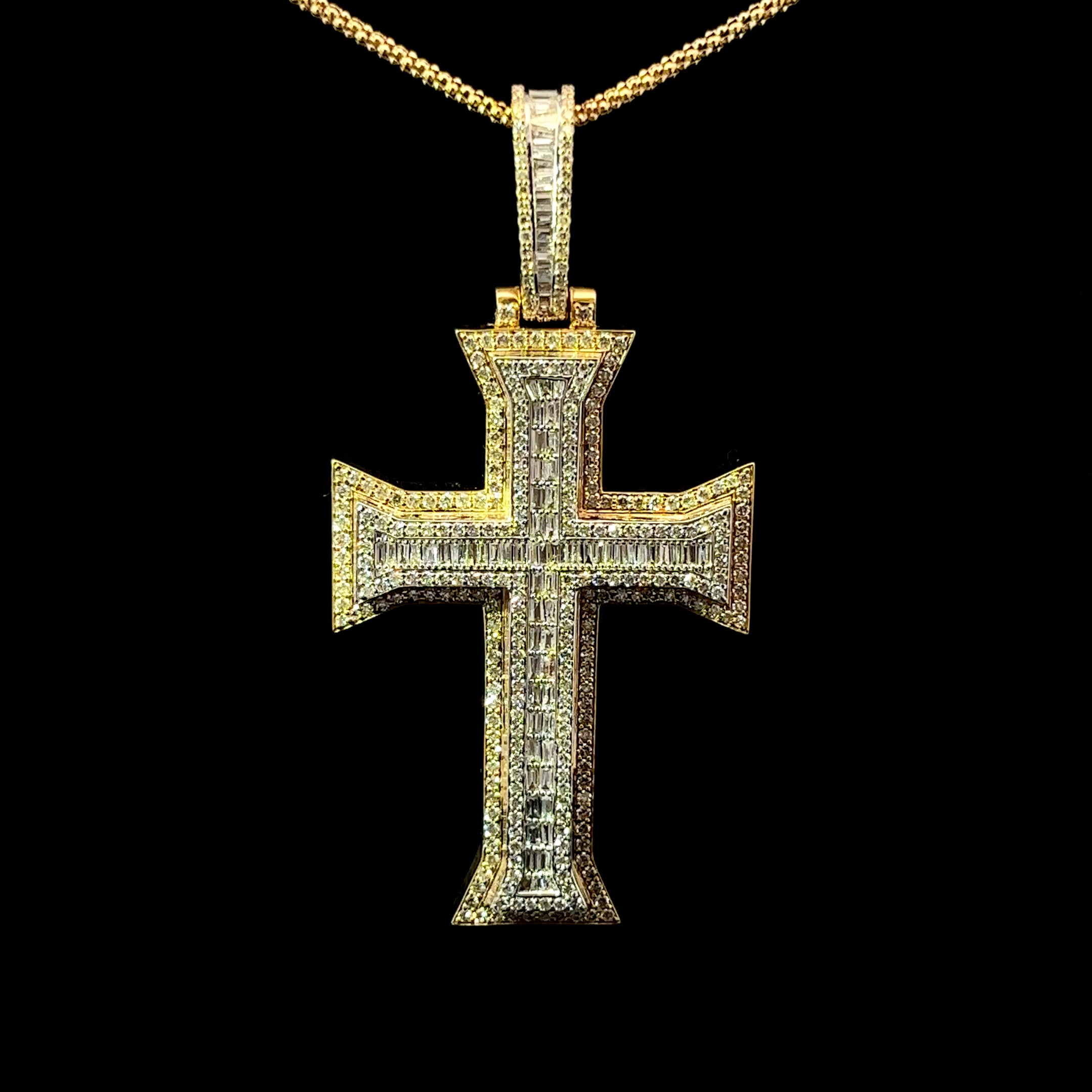 CRUZ DE ORO CON DIAMANTES