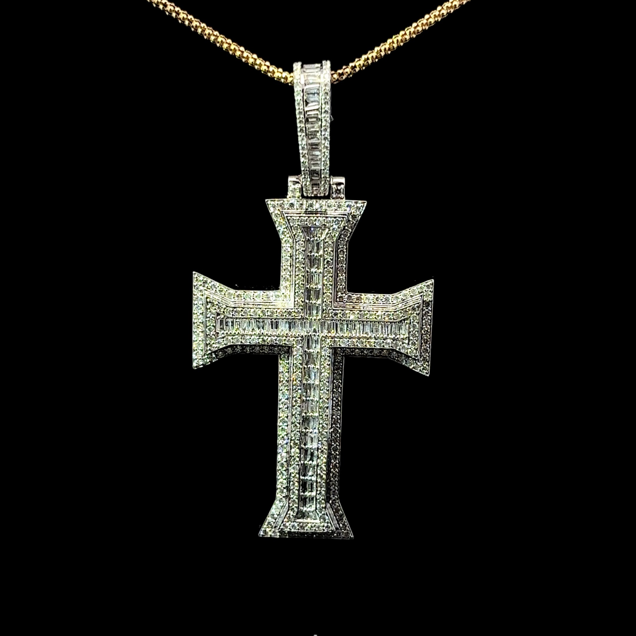 CRUZ DE ORO CON DIAMANTES