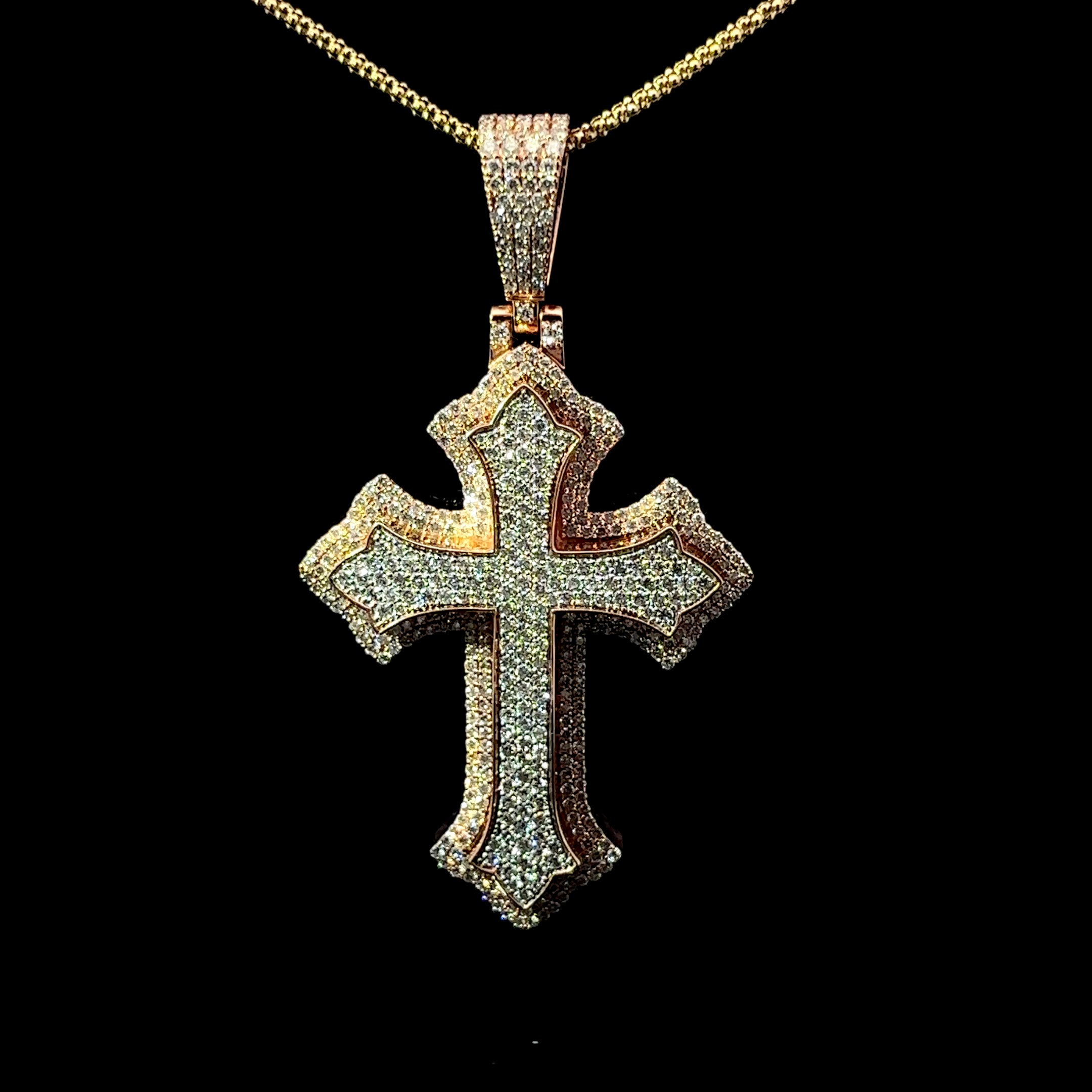 CRUZ DE ORO CON DIAMANTES