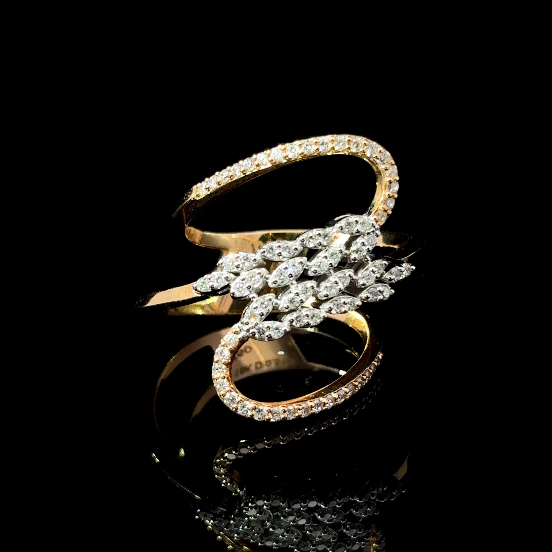 ANILLO DE ORO CON DIAMANTES