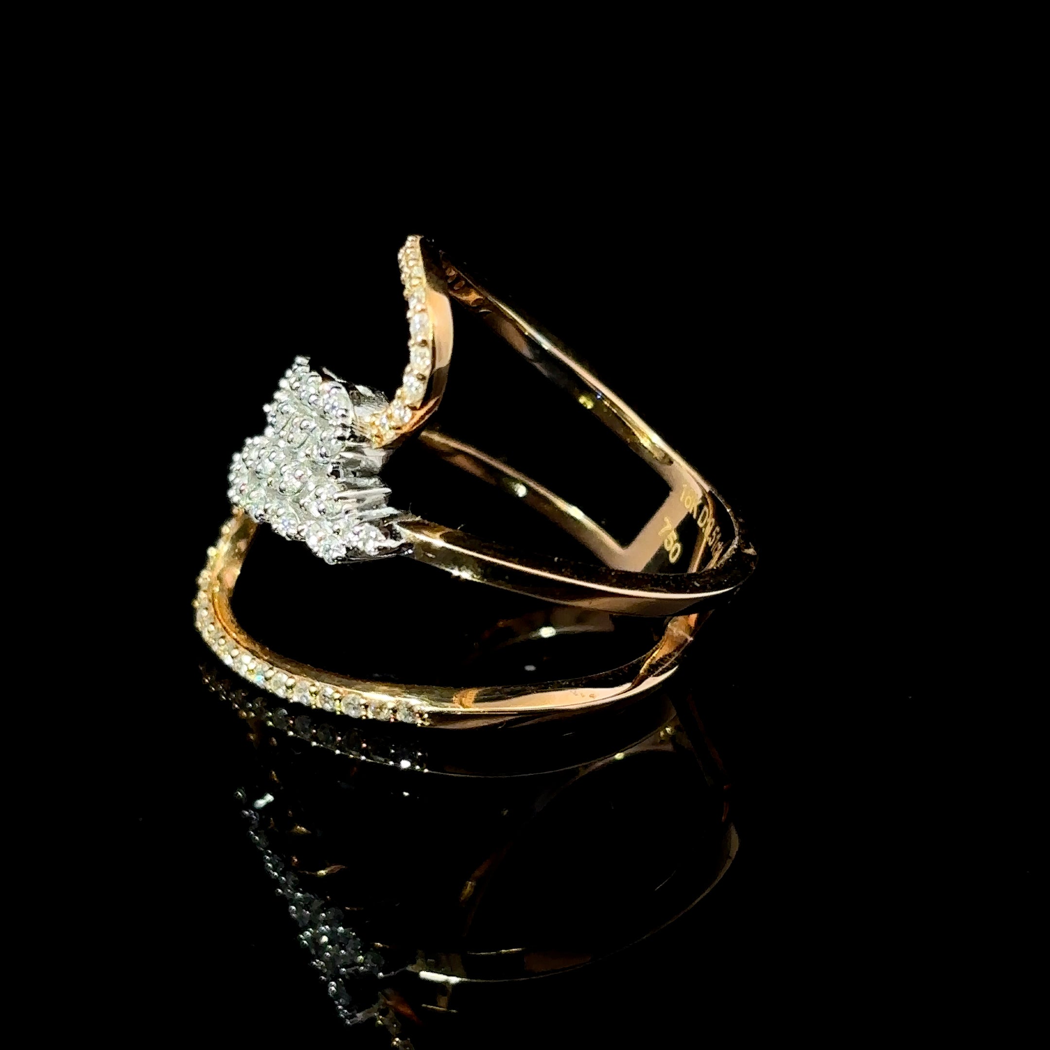 ANILLO DE ORO CON DIAMANTES