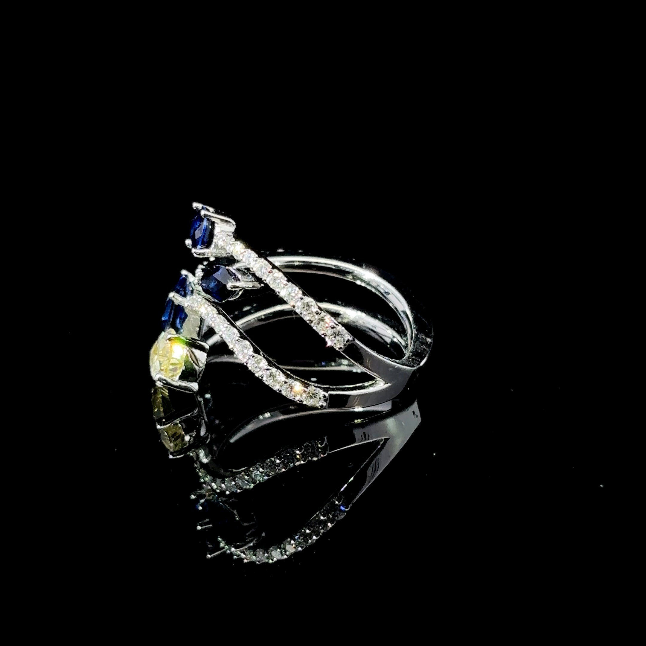 ANILLO DE ORO CON DIAMANTES Y ZAFIRO