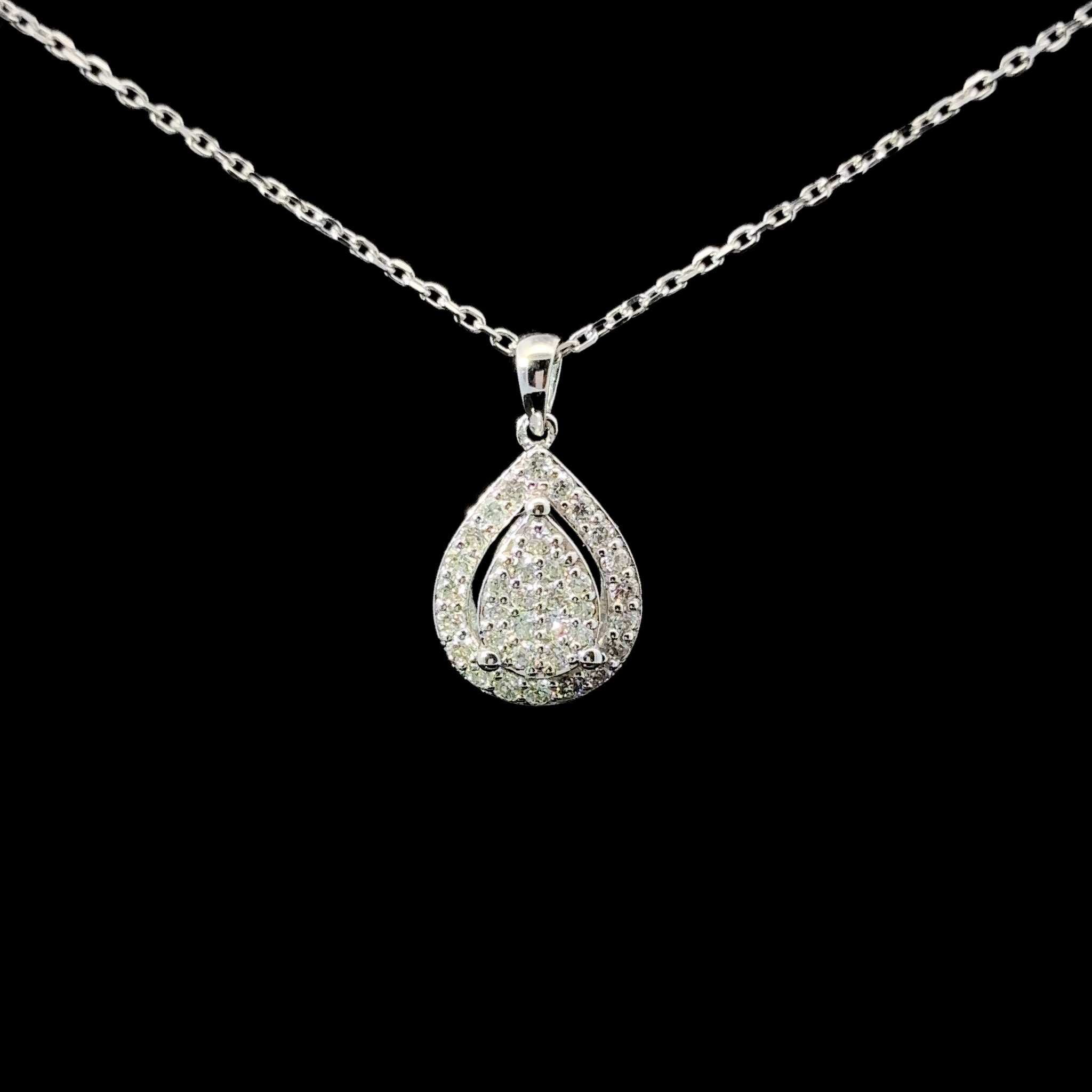 COLLAR DE ORO CON DIAMANTES