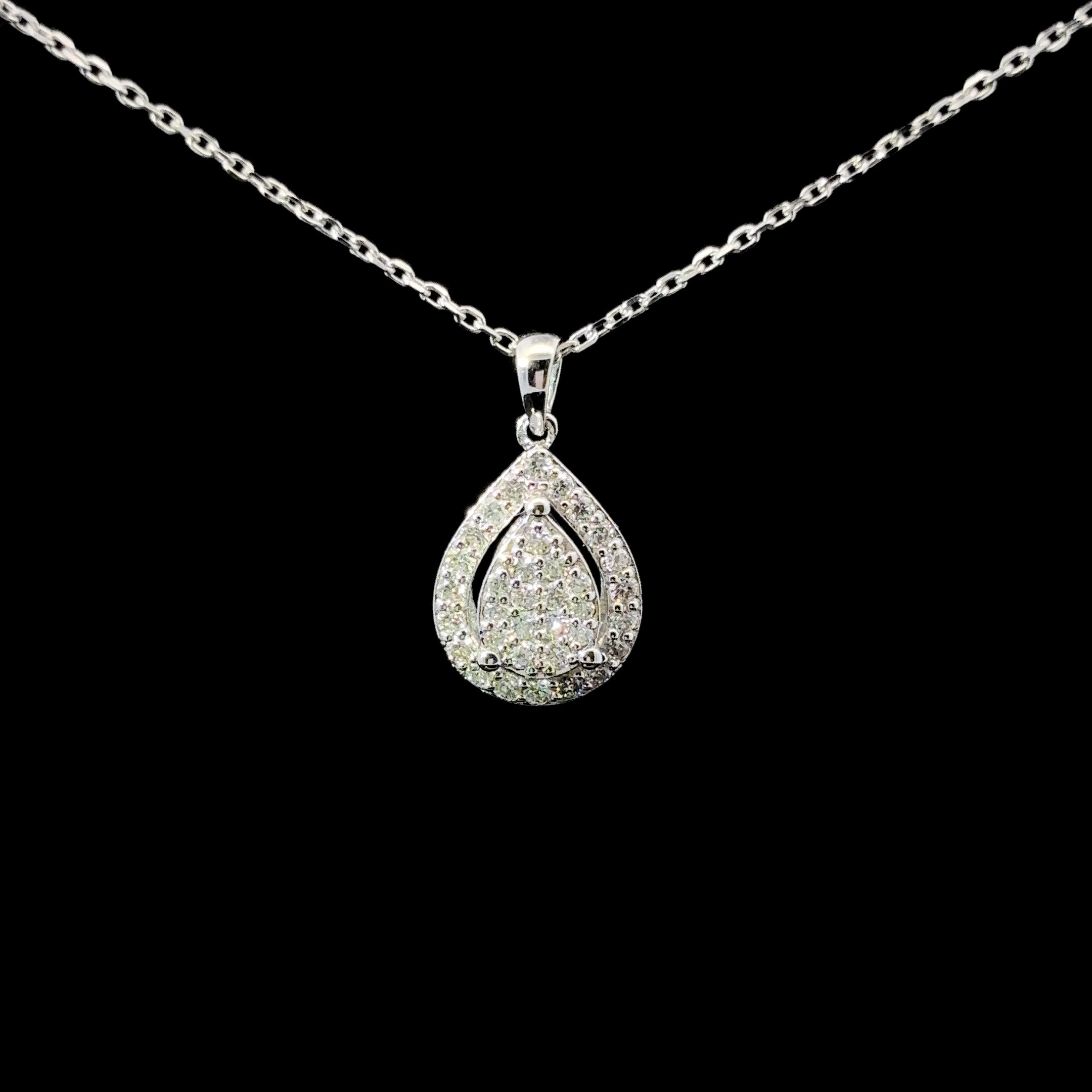 COLLAR DE ORO CON DIAMANTES