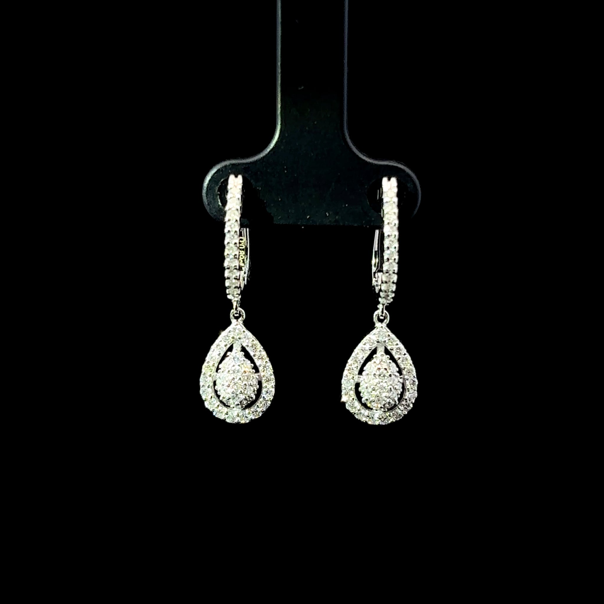 ARETES DE ORO CON DIAMANTES