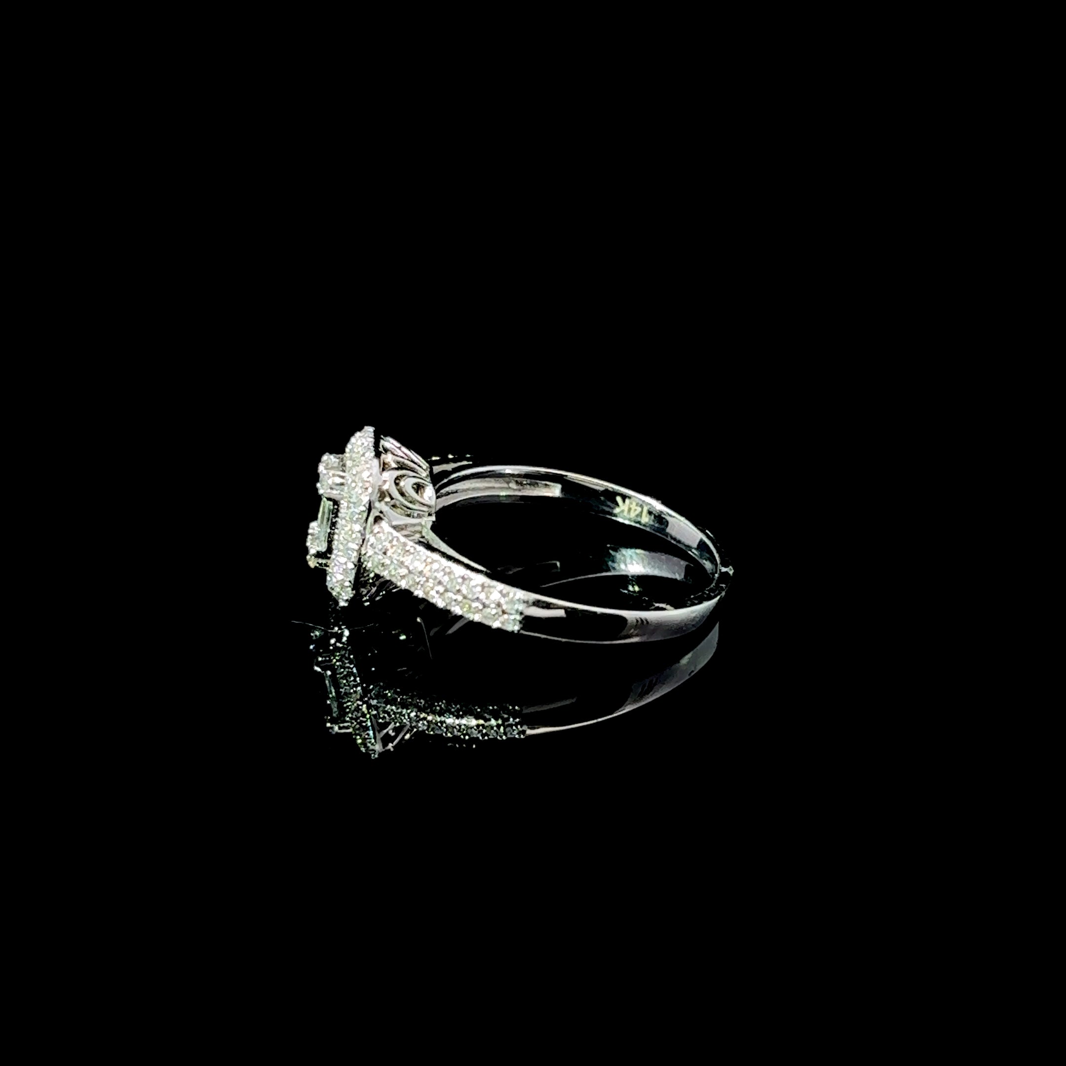 ANILLO DE ORO CON DIAMANTES