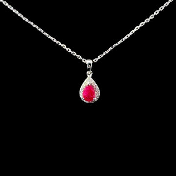 COLLAR DE ORO CON DIAMANTES Y RUBI