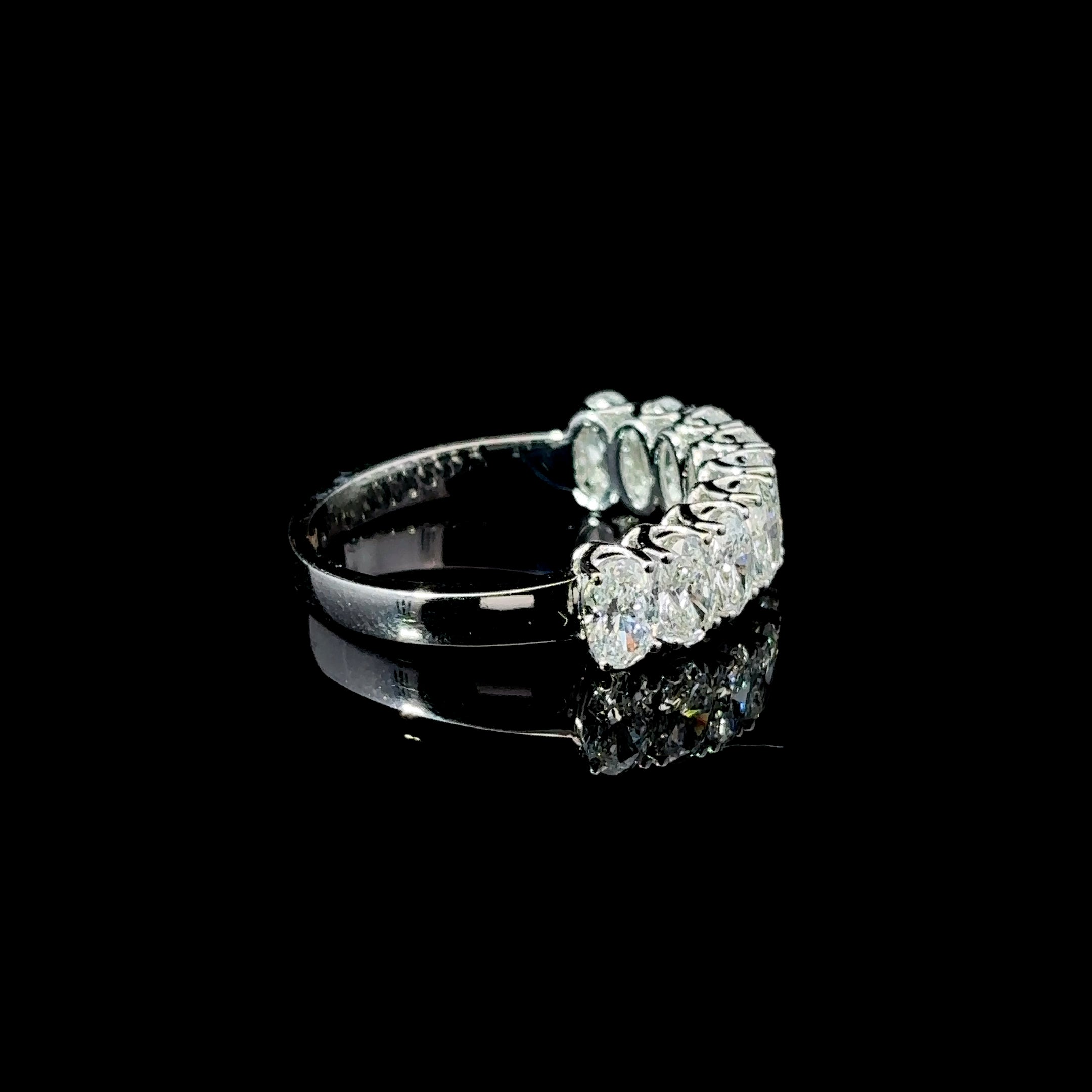 CHURUMBELA DE ORO CON DIAMANTES