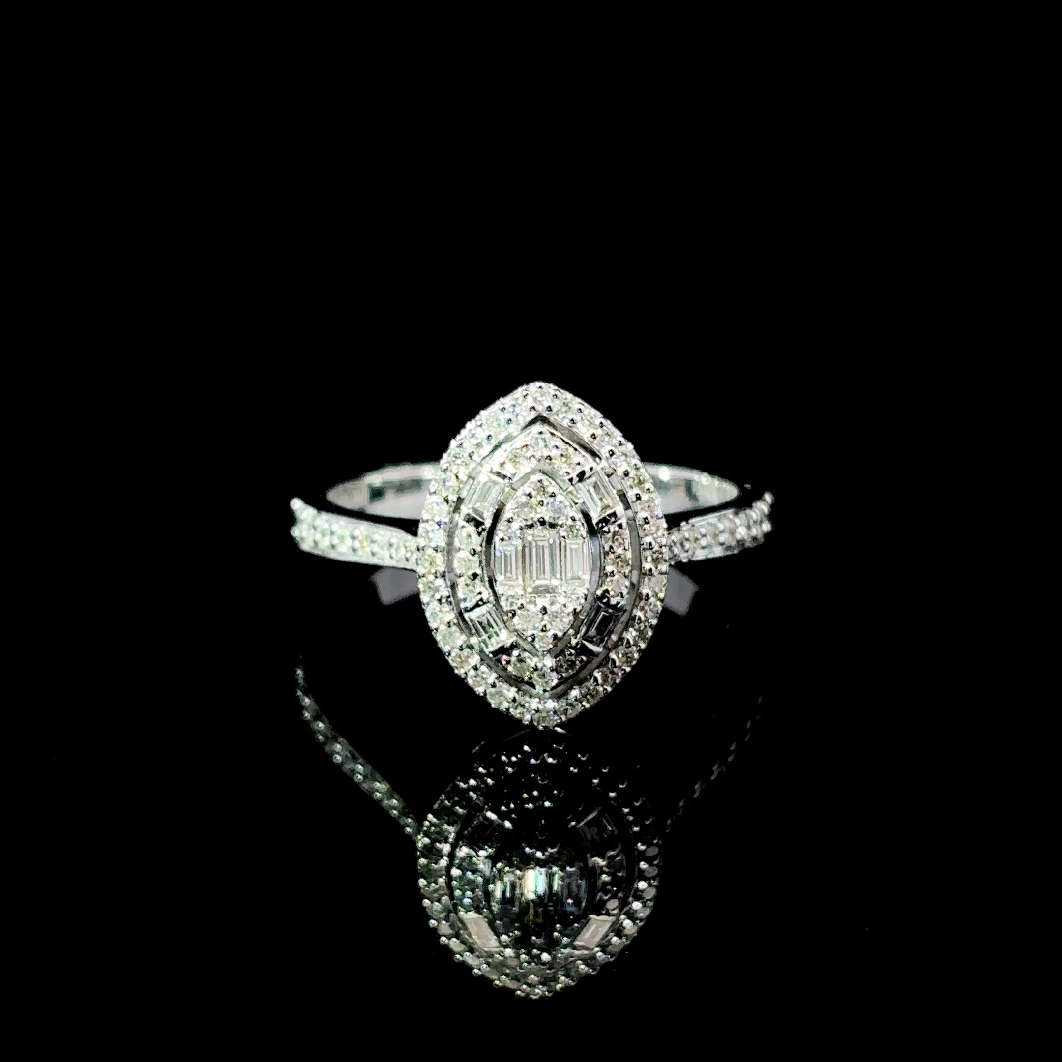 ANILLO DE ORO CON DIAMANTES