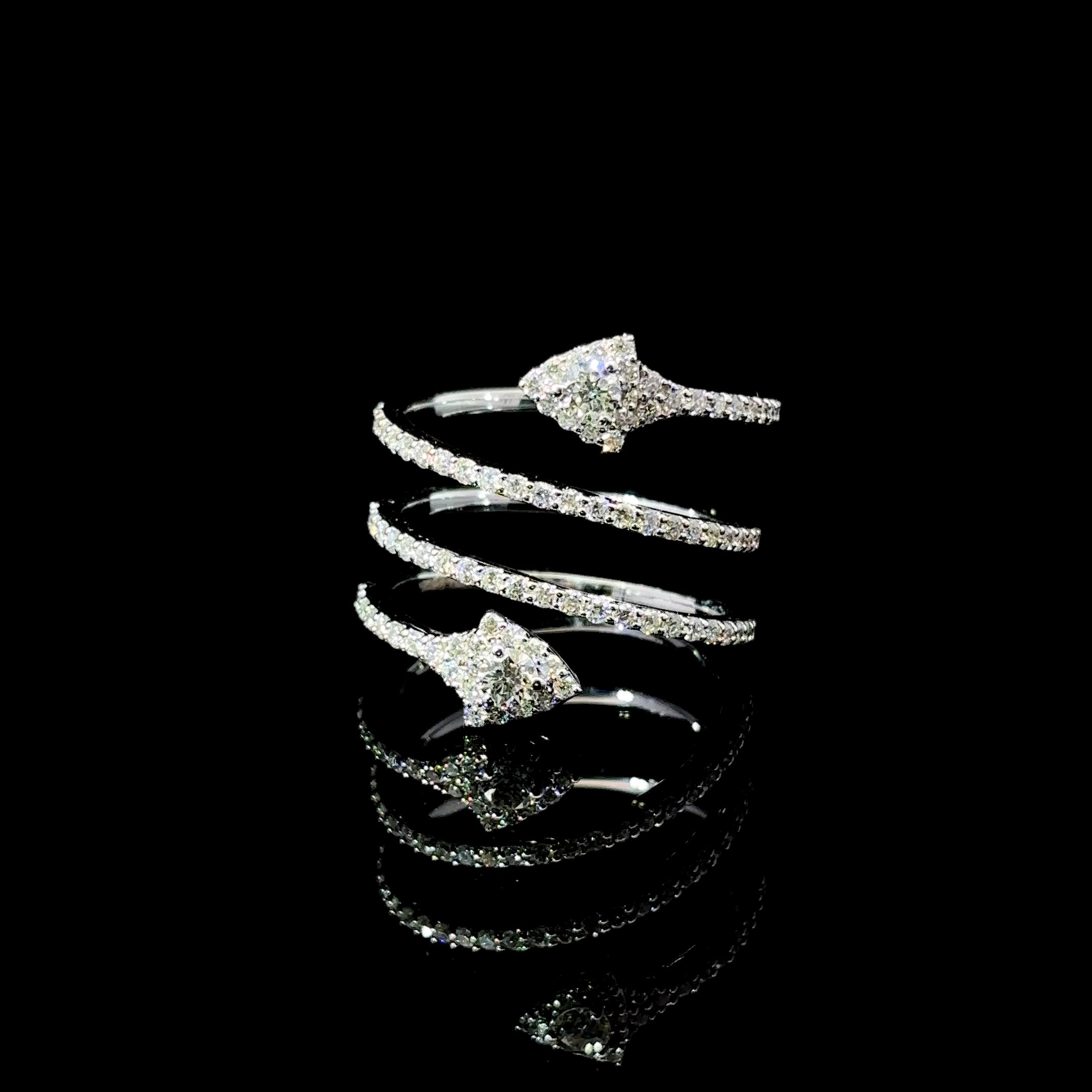 ANILLO DE ORO CON DIAMANTES