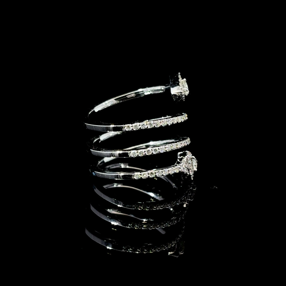 ANILLO DE ORO CON DIAMANTES