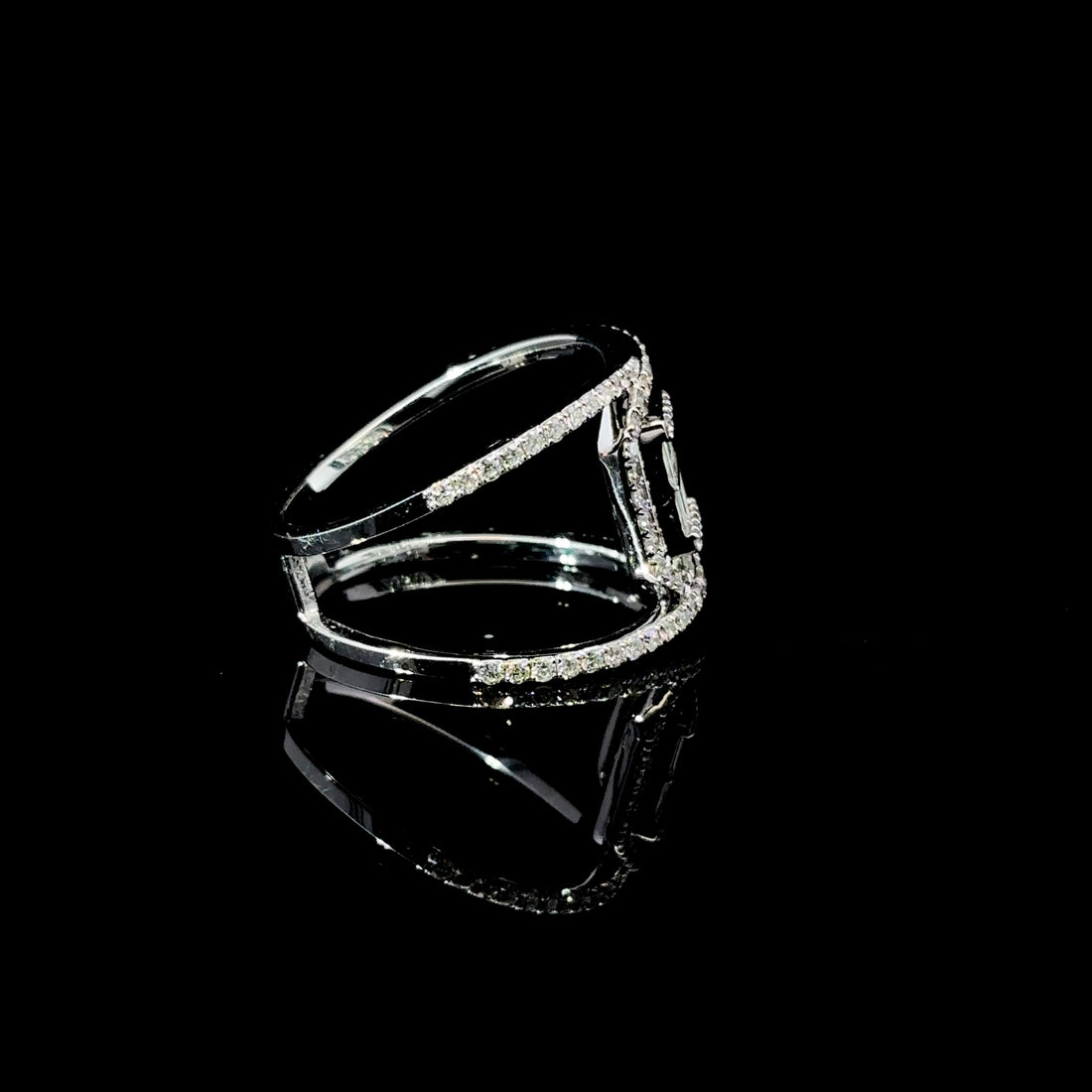 ANILLO E ORO CON DIAMANTES