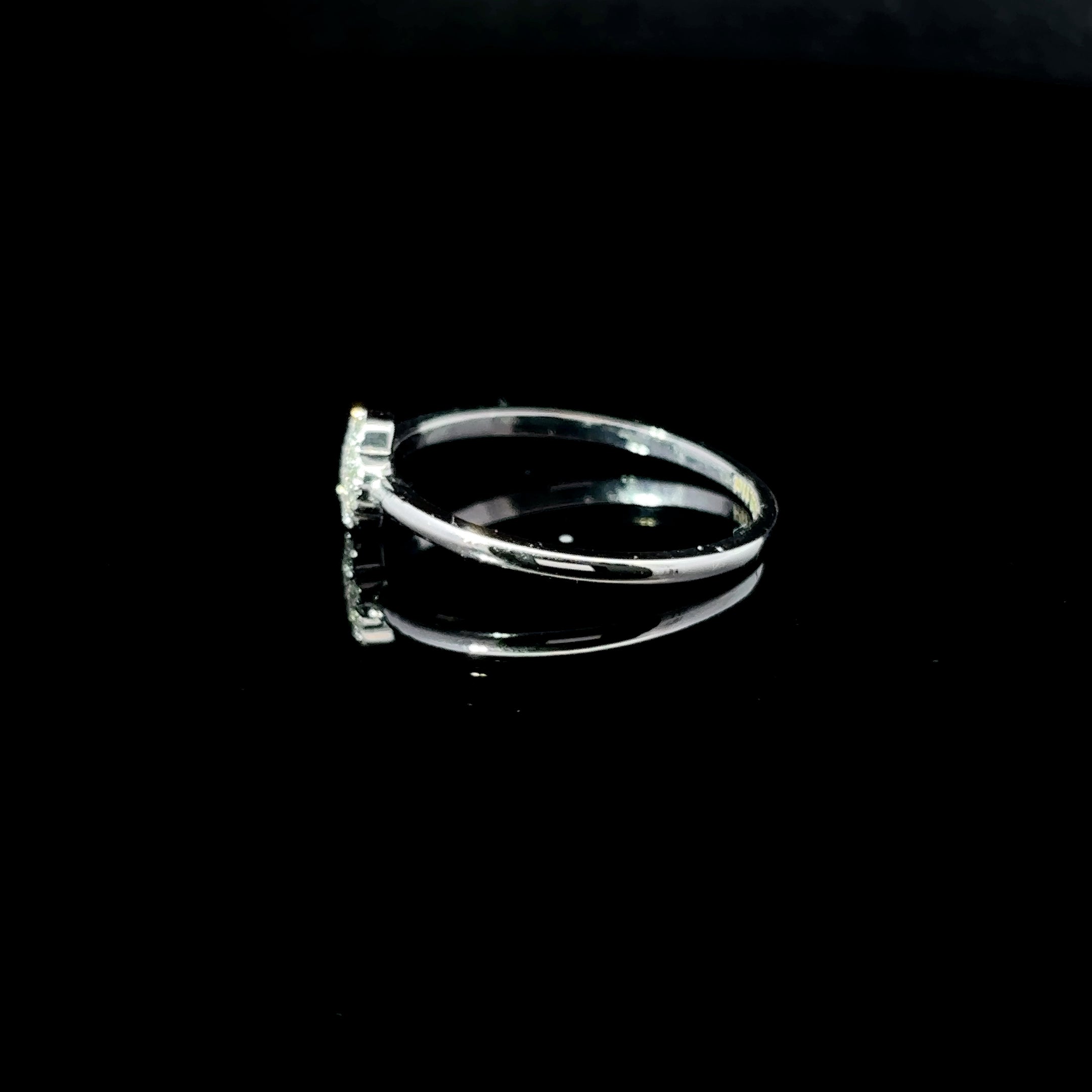 ANILLO DE ORO CON DIAMANTES