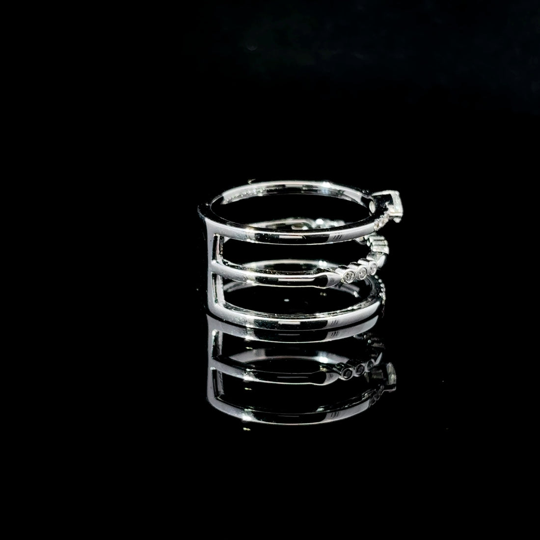 ANILLO DE ORO CON DIAMANTES